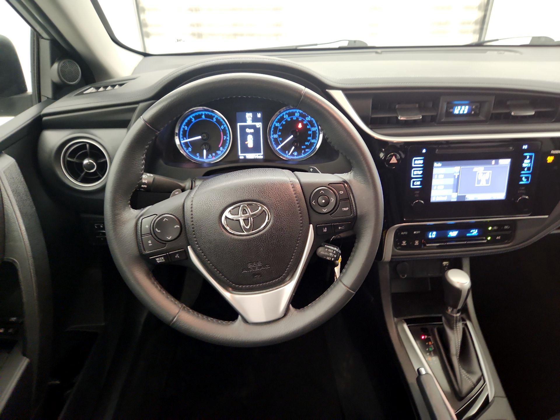 Thumbnail: 2017 Toyota Corolla - 10