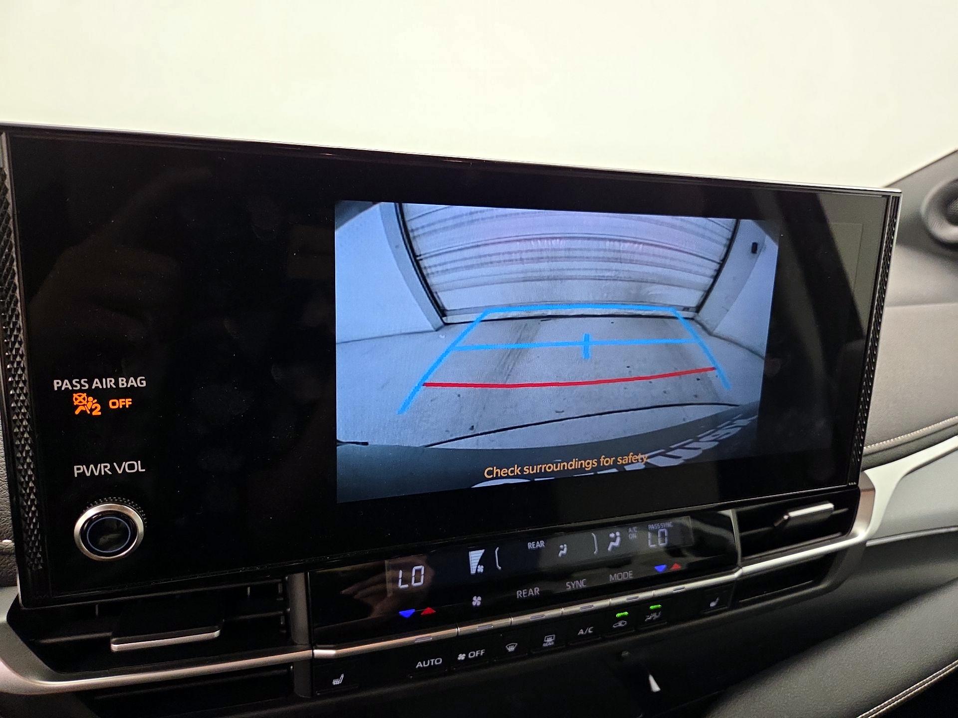 Thumbnail: 2025 Toyota Sienna - 14