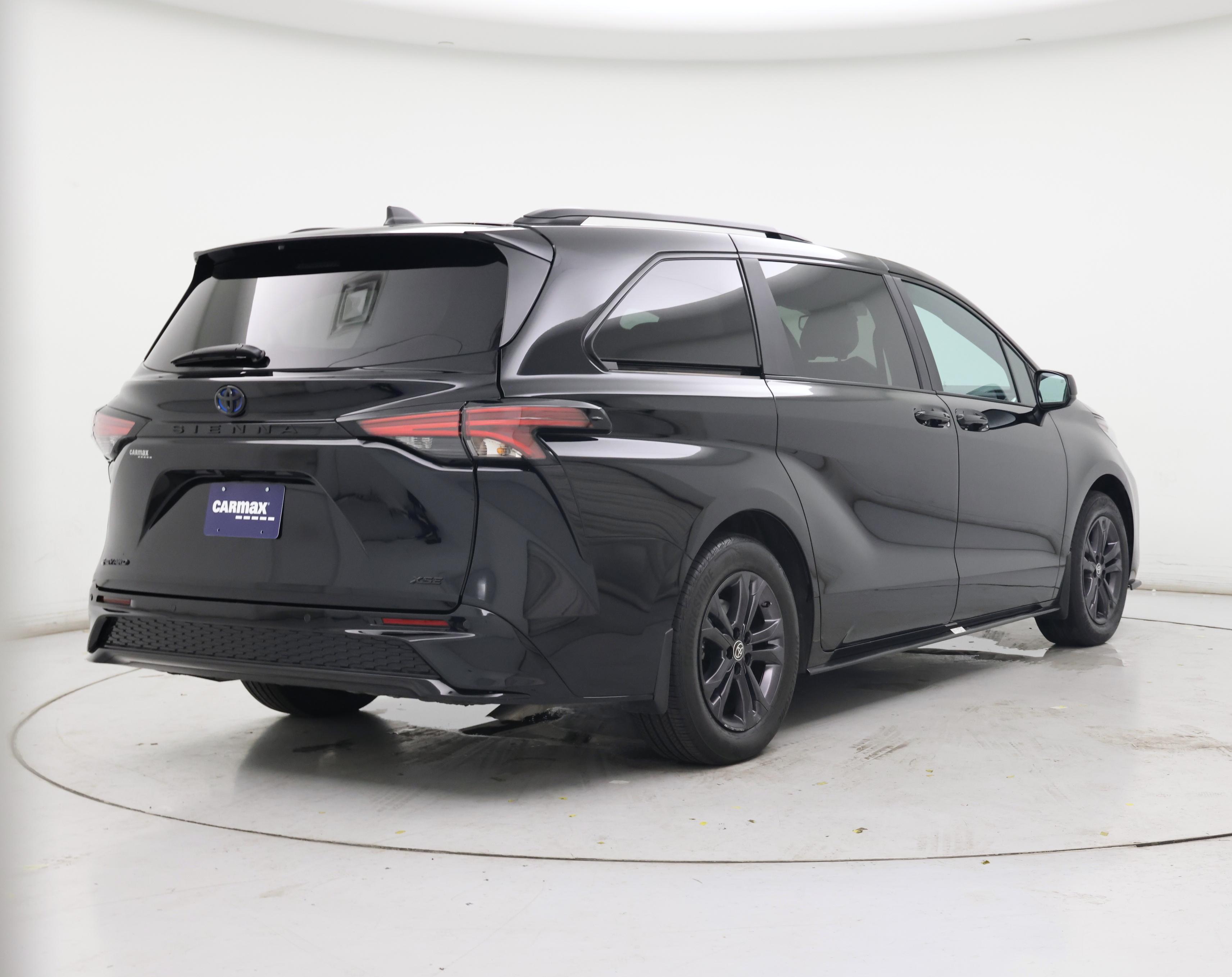 Thumbnail: 2025 Toyota Sienna - 8