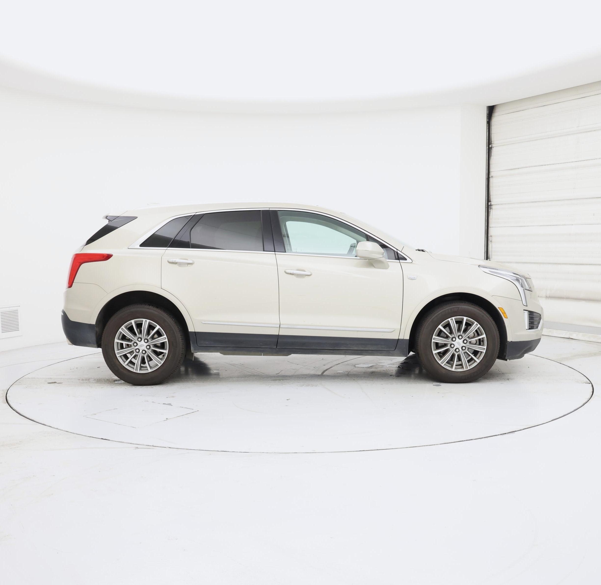 Thumbnail: 2017 Cadillac XT5 - 7