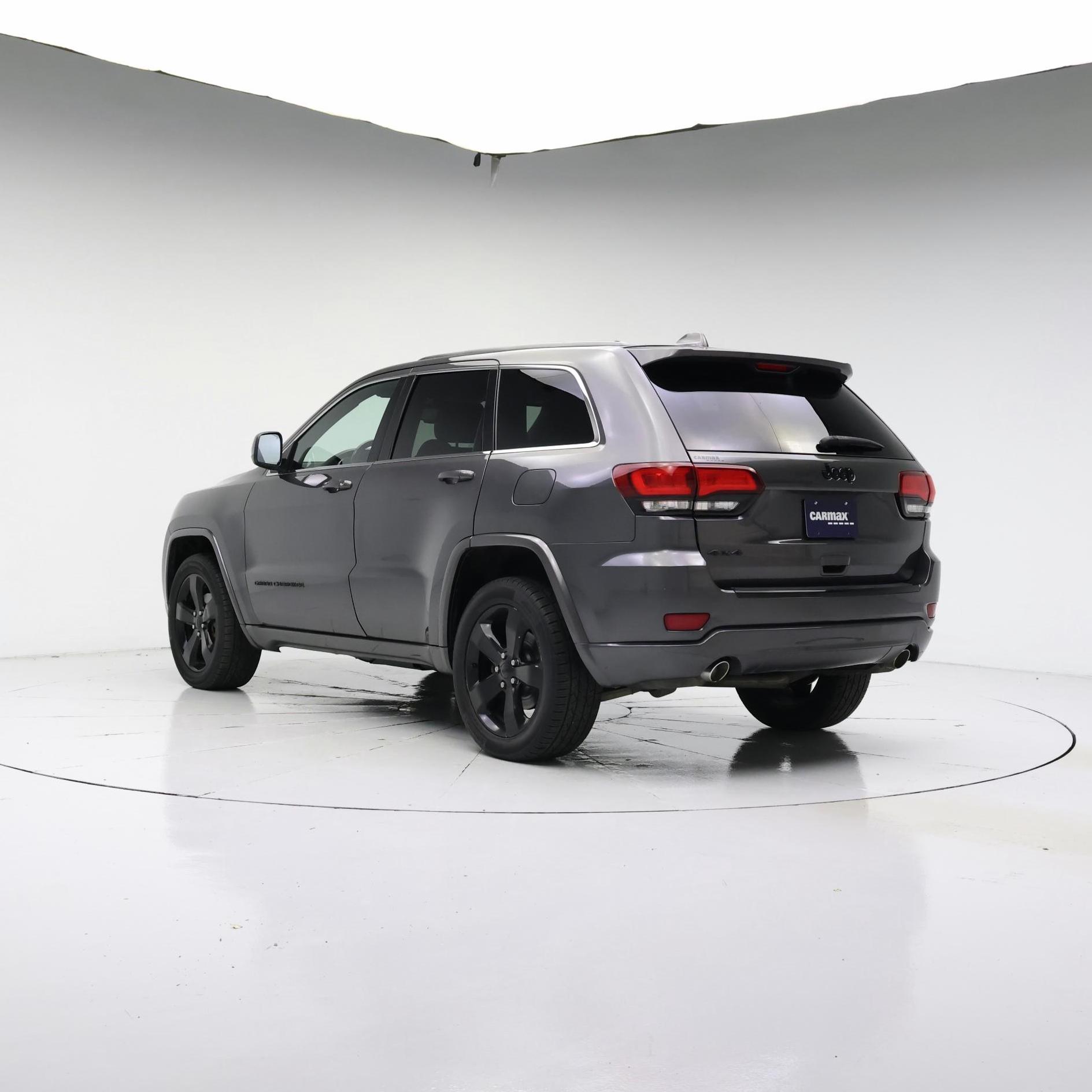 Thumbnail: 2015 Jeep Grand Cherokee - 2