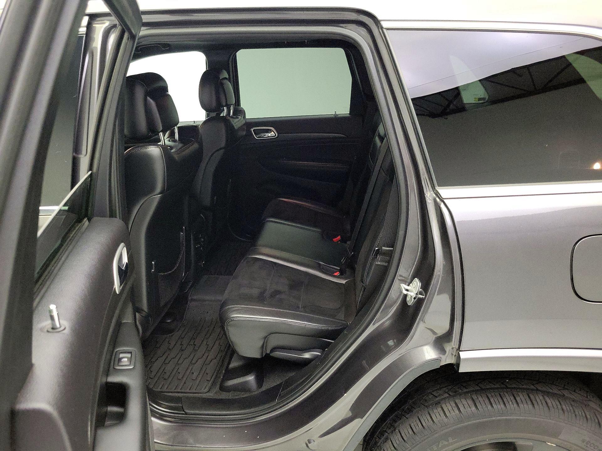 Thumbnail: 2015 Jeep Grand Cherokee - 19