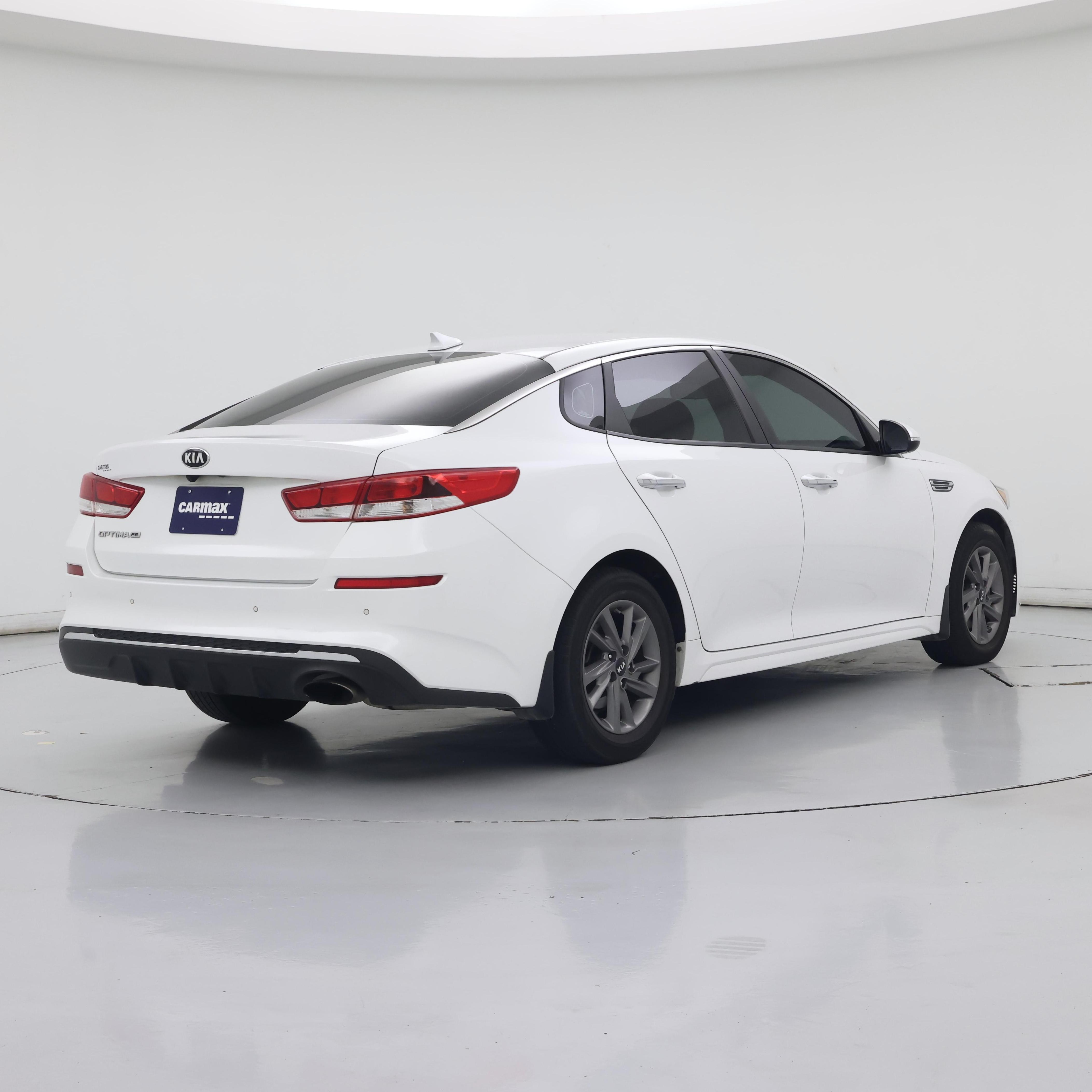 Thumbnail: 2020 Kia Optima - 8