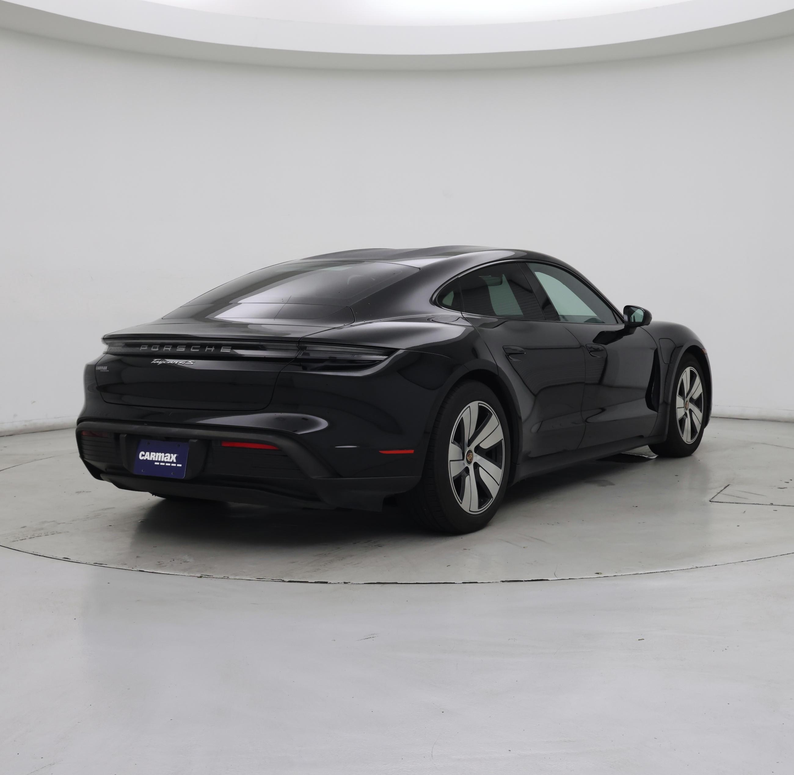 Thumbnail: 2021 Porsche Taycan - 8