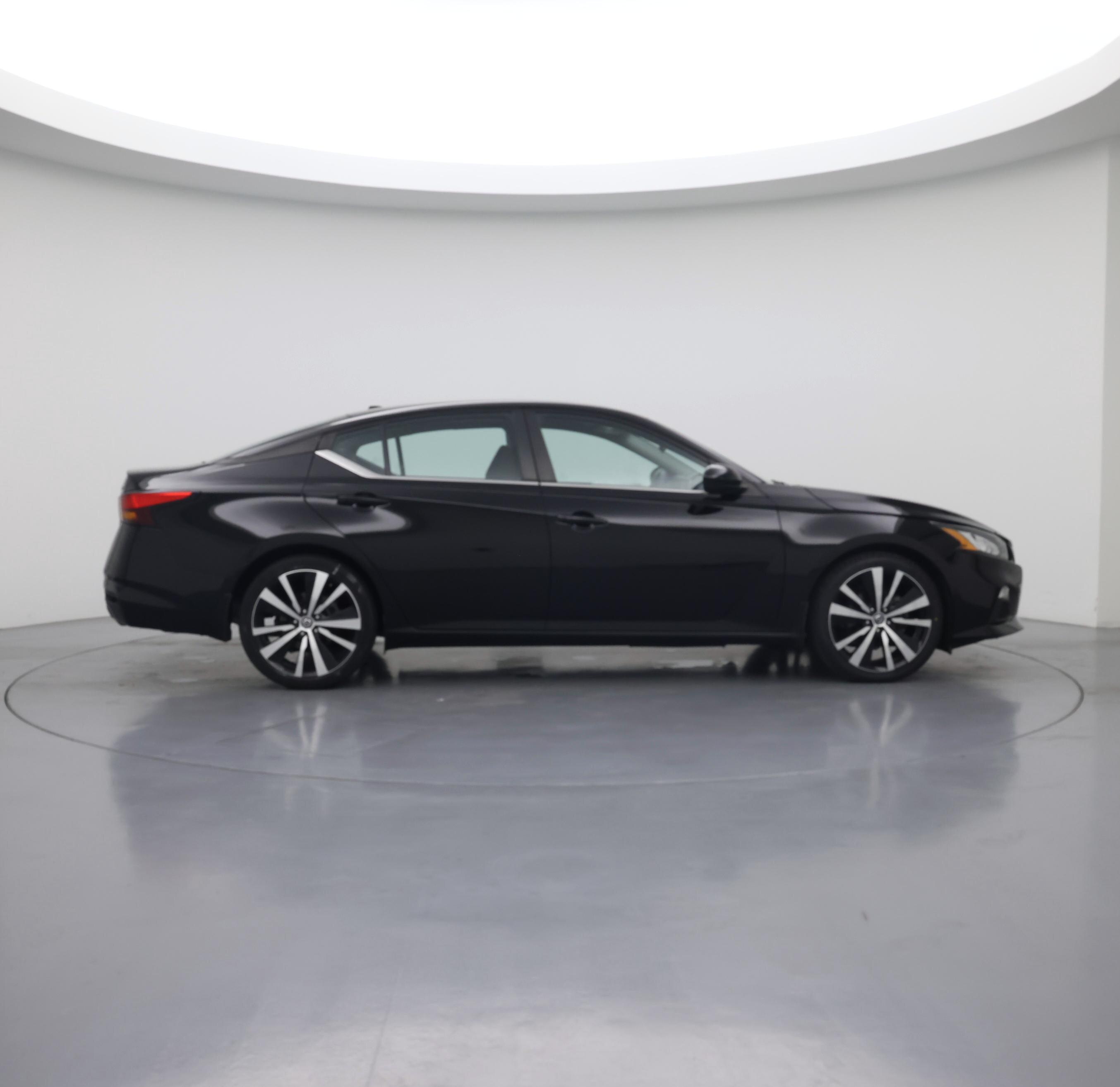 Thumbnail: 2022 Nissan Altima - 7