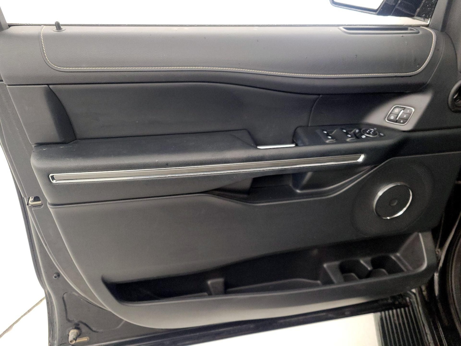 2023 Ford Expedition XLT - Photo 13