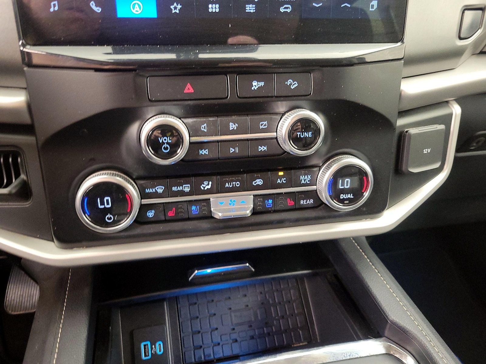 2023 Ford Expedition XLT - Photo 18