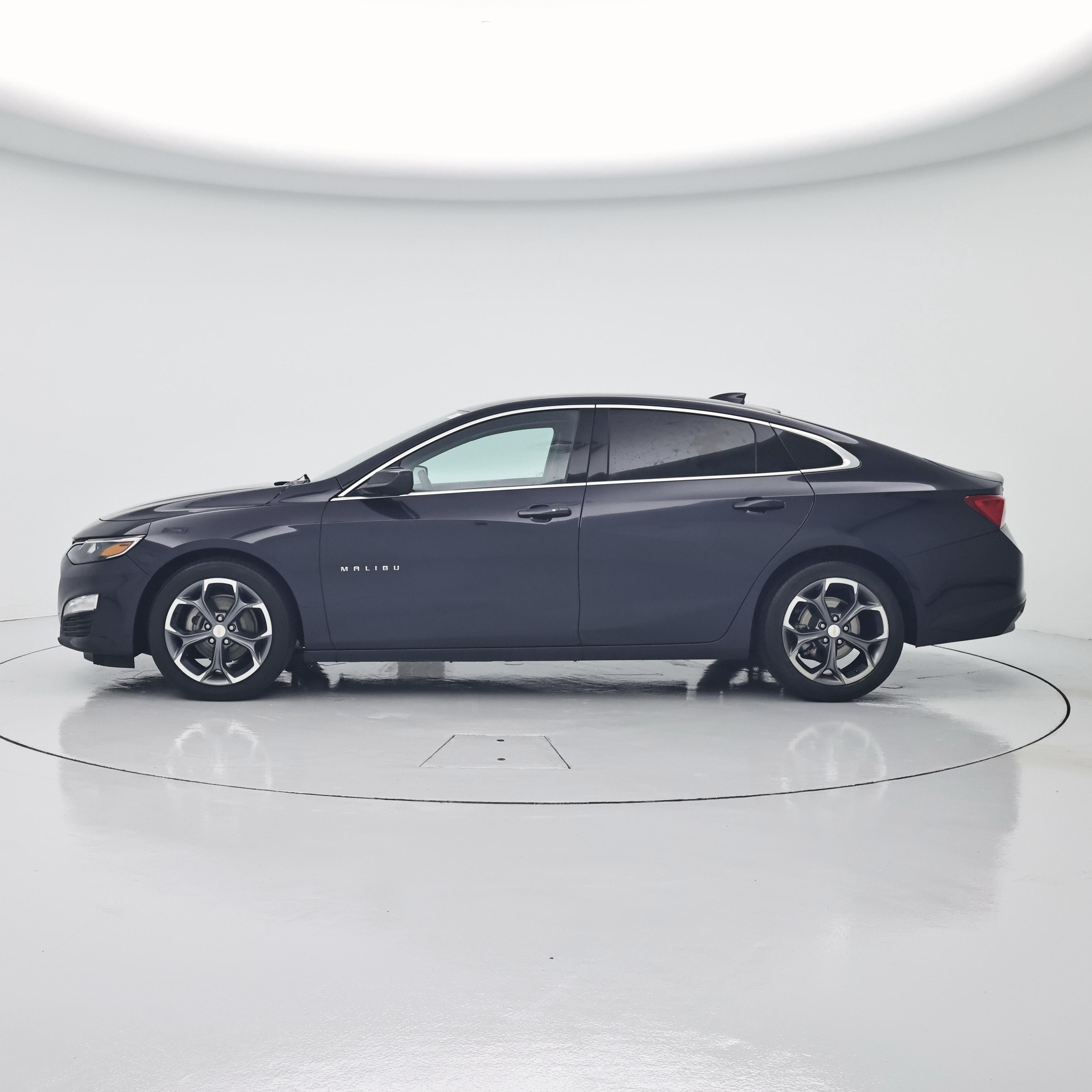 Thumbnail: 2023 Chevrolet Malibu - 3