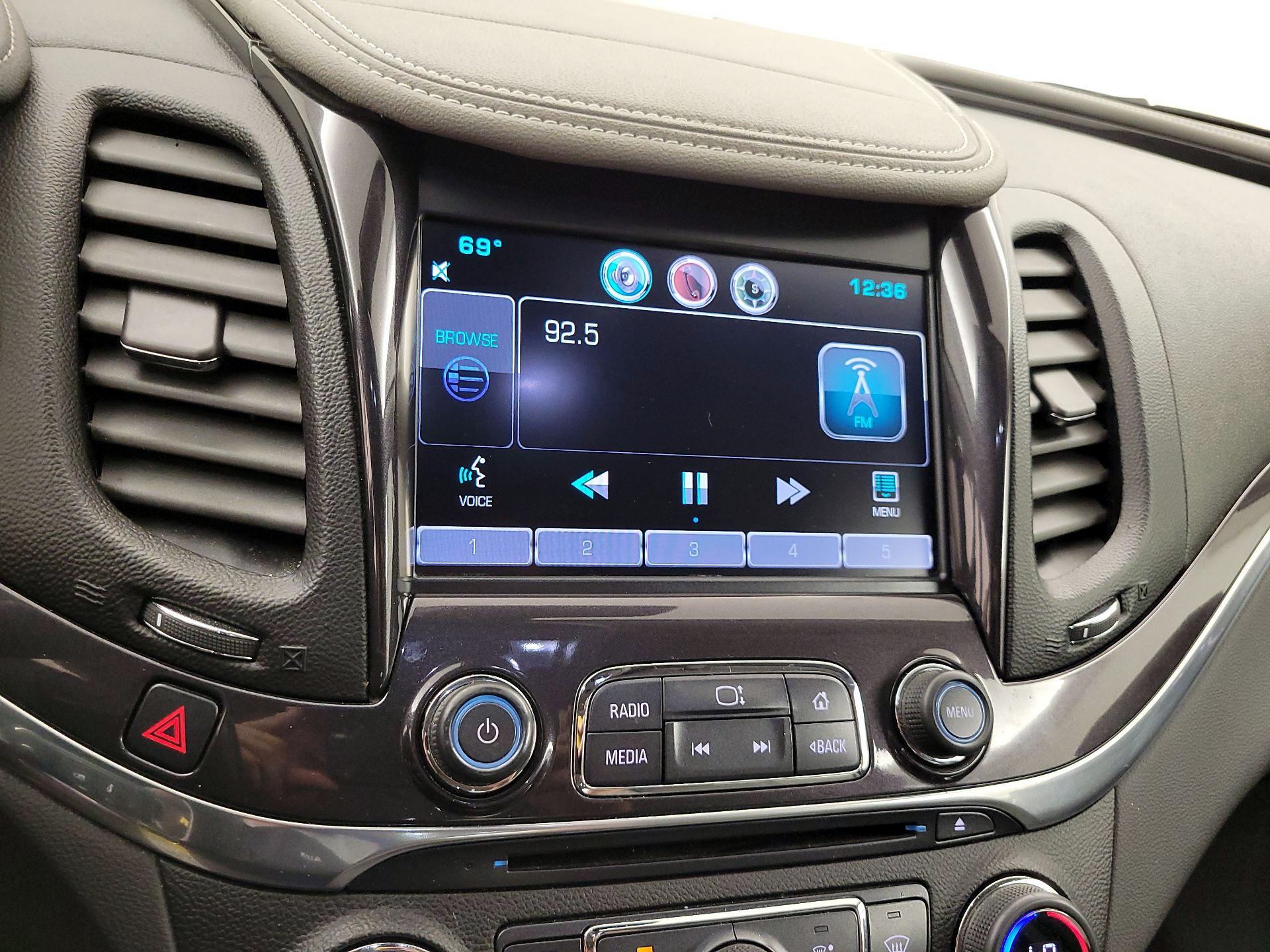 Thumbnail: 2015 Chevrolet Impala - 15