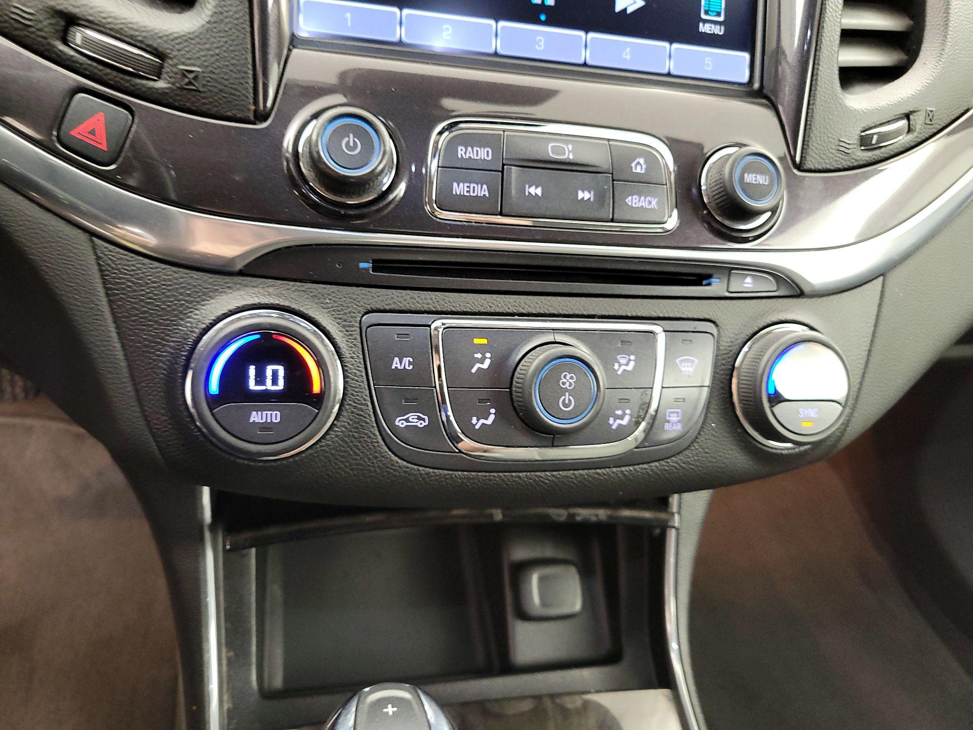 Thumbnail: 2015 Chevrolet Impala - 16