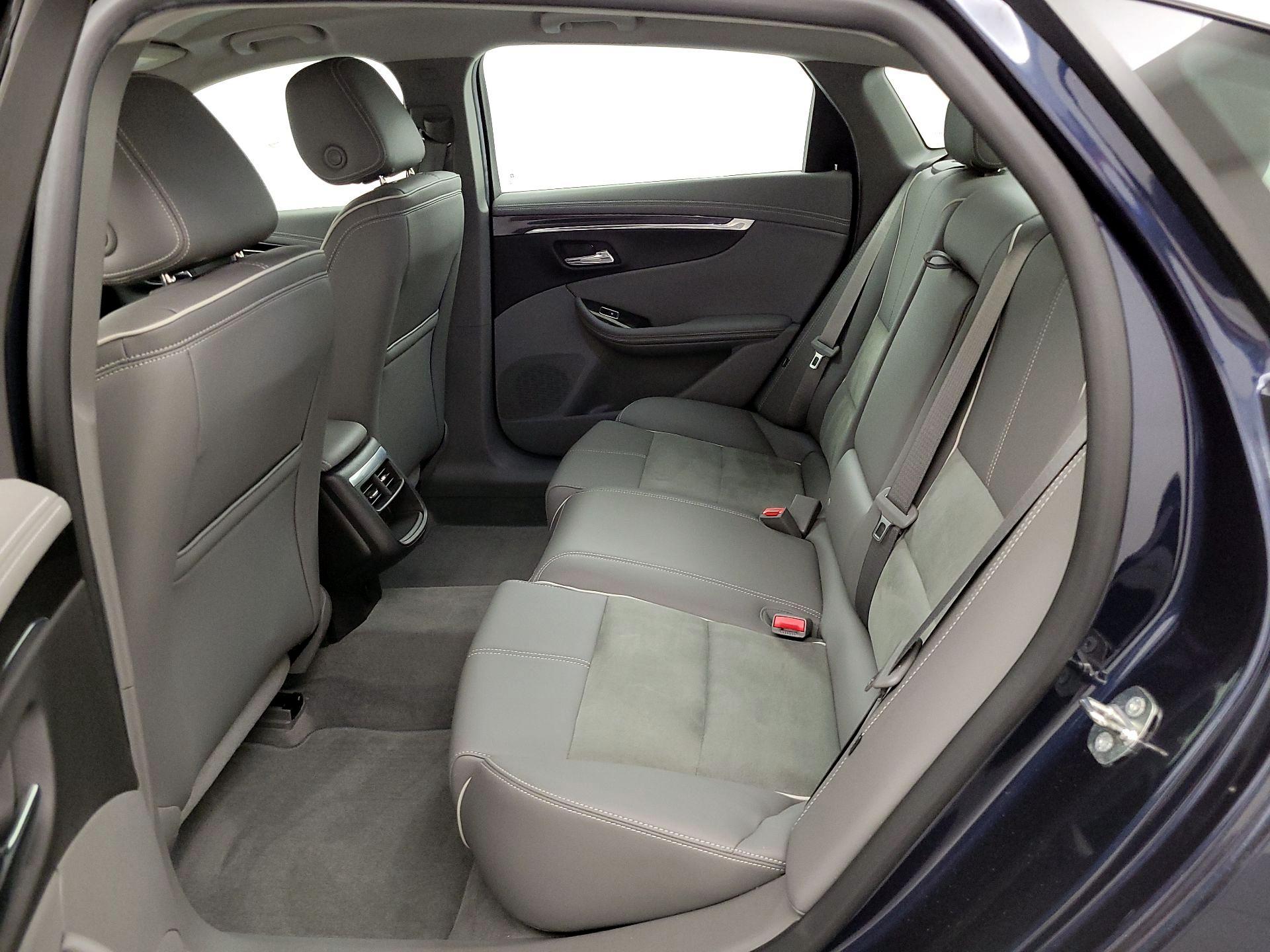 Thumbnail: 2015 Chevrolet Impala - 19