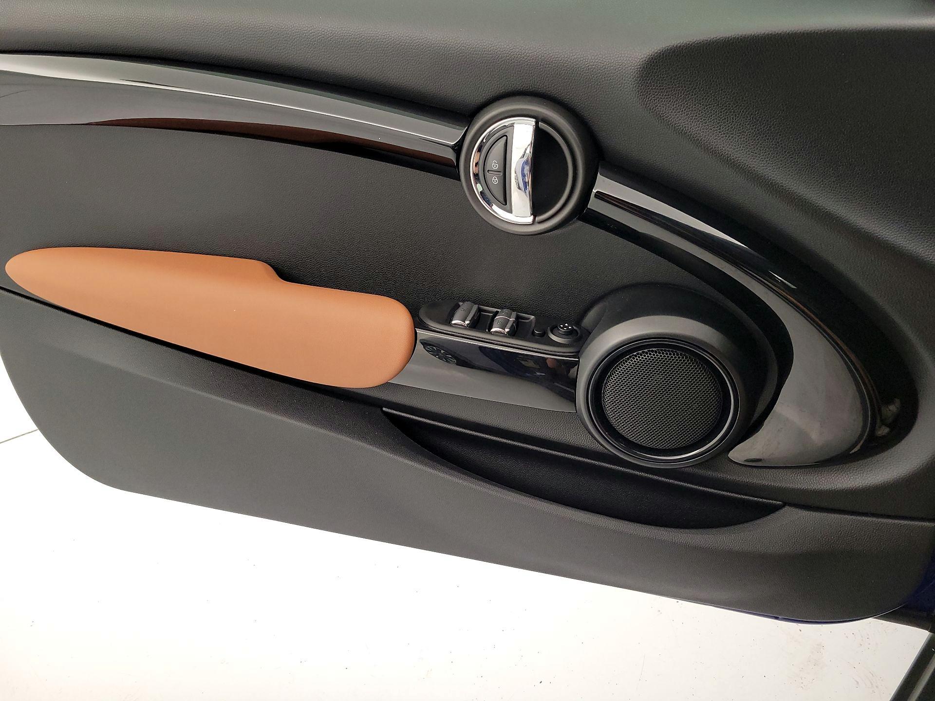 Thumbnail: 2021 MINI Cooper - 12