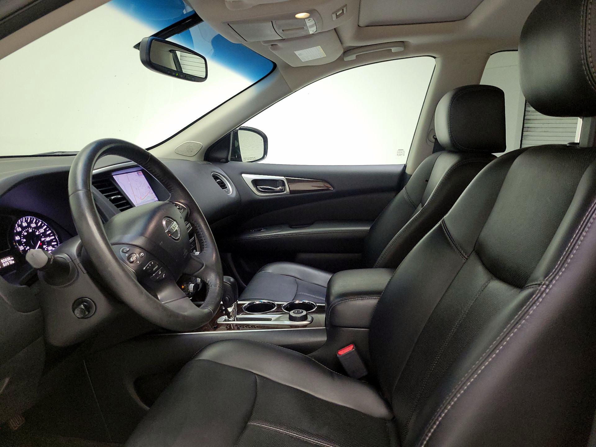 Thumbnail: 2015 Nissan Pathfinder - 11