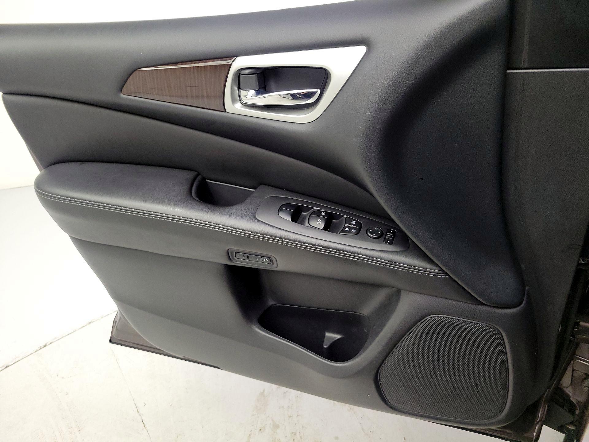Thumbnail: 2015 Nissan Pathfinder - 12