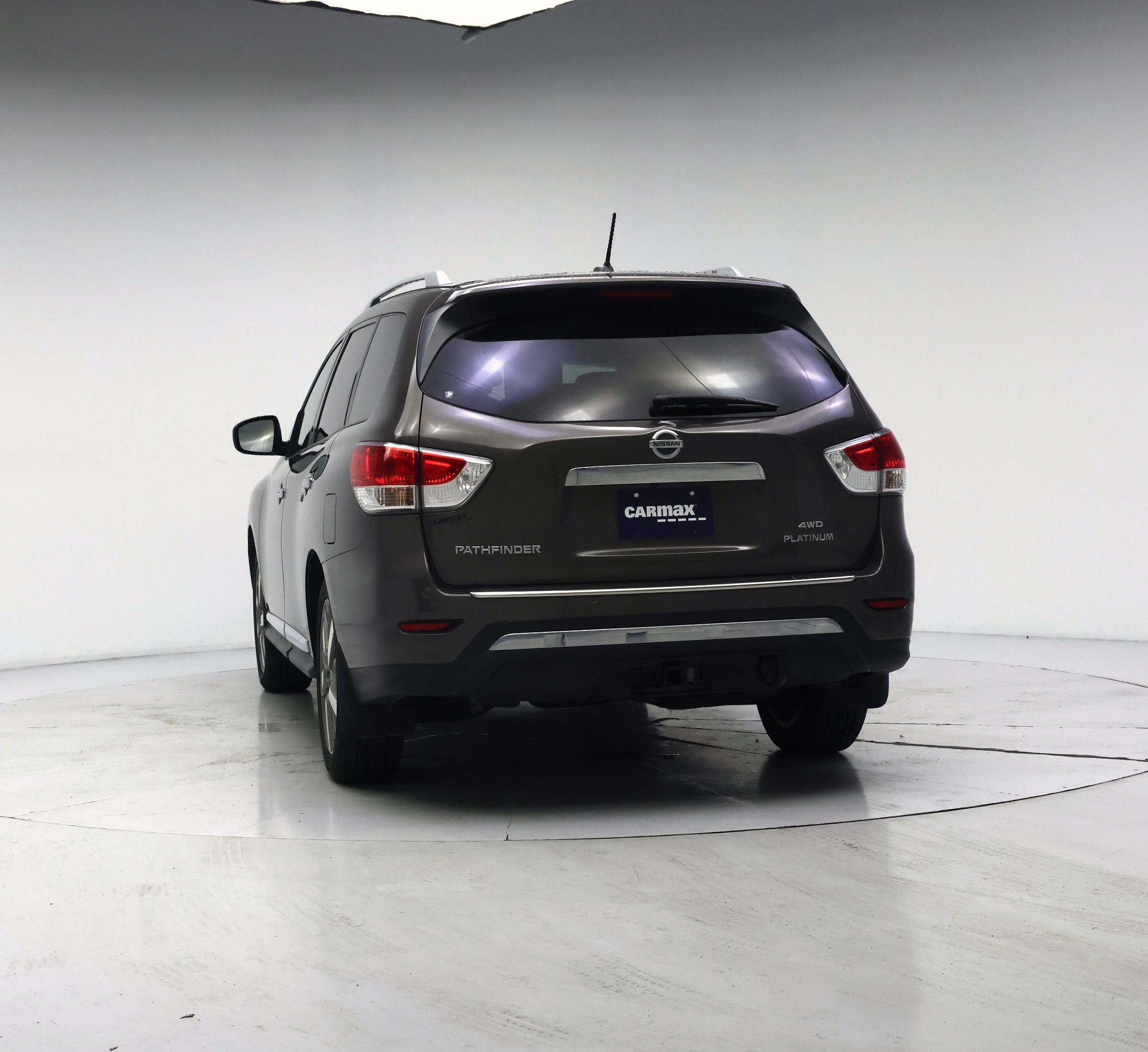 Thumbnail: 2015 Nissan Pathfinder - 6