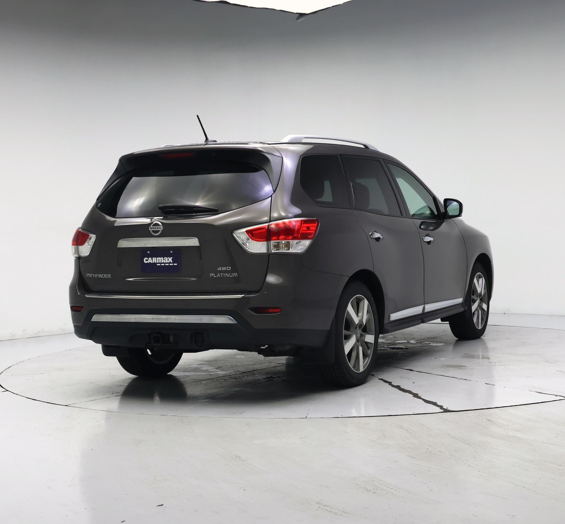 Thumbnail: 2015 Nissan Pathfinder - 8