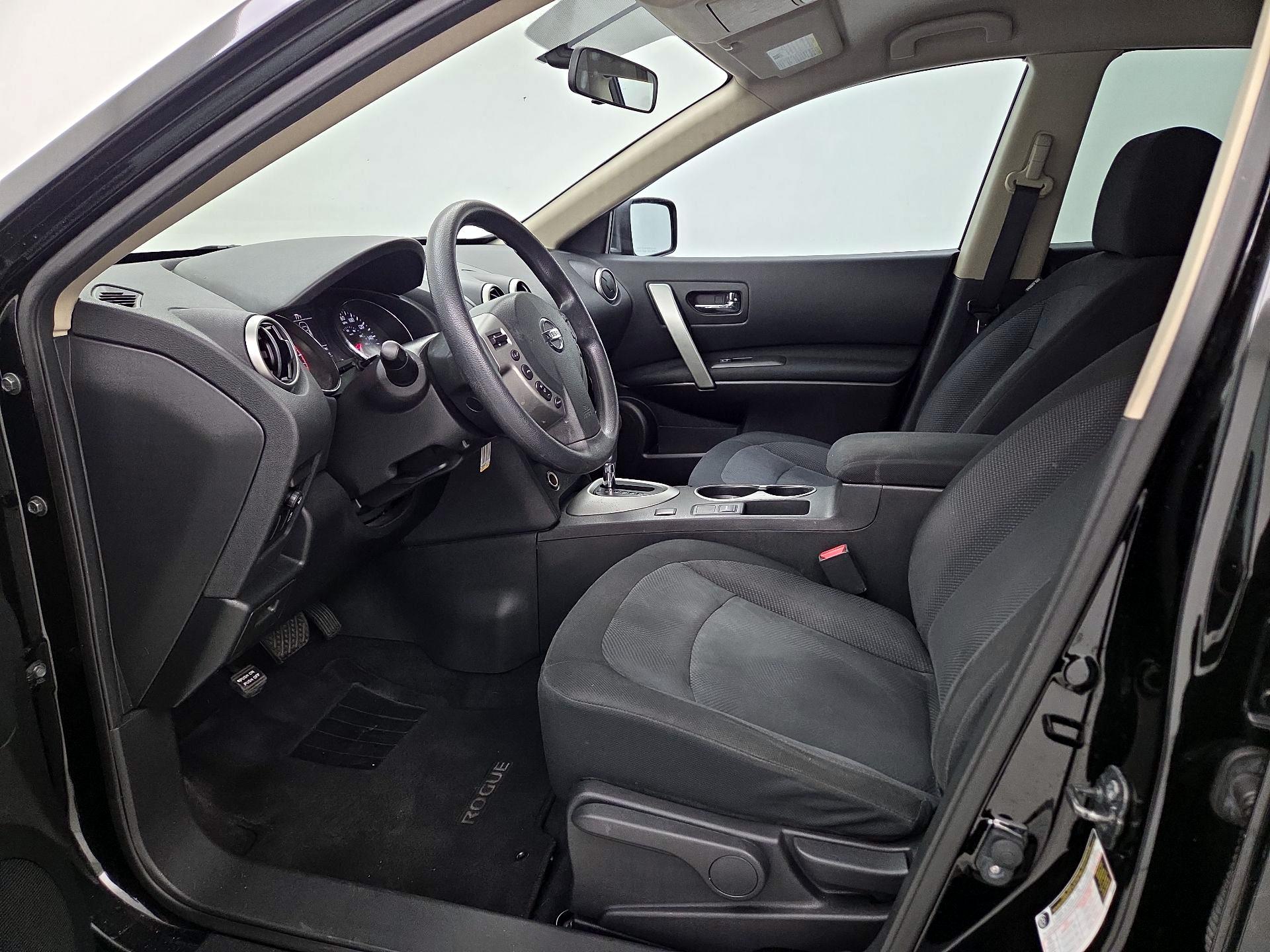 Thumbnail: 2015 Nissan Rogue - 11