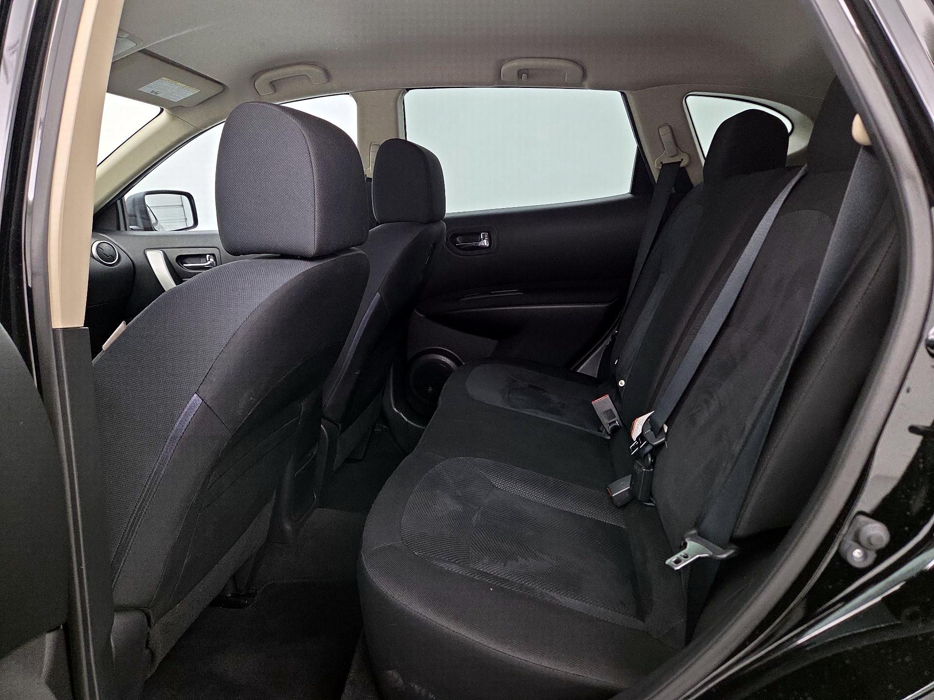 Thumbnail: 2015 Nissan Rogue - 19