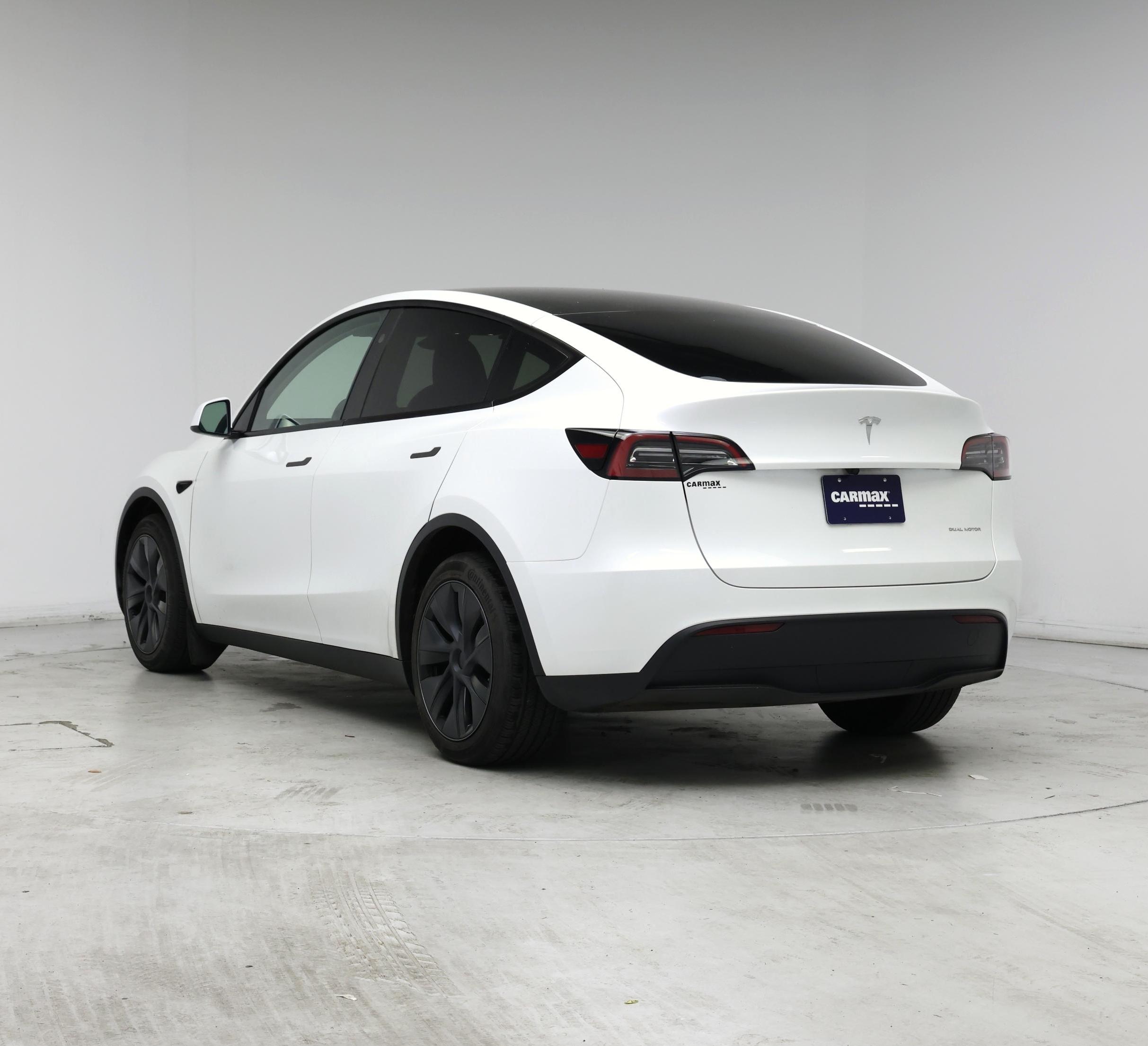 Thumbnail: 2025 Tesla Model Y - 2