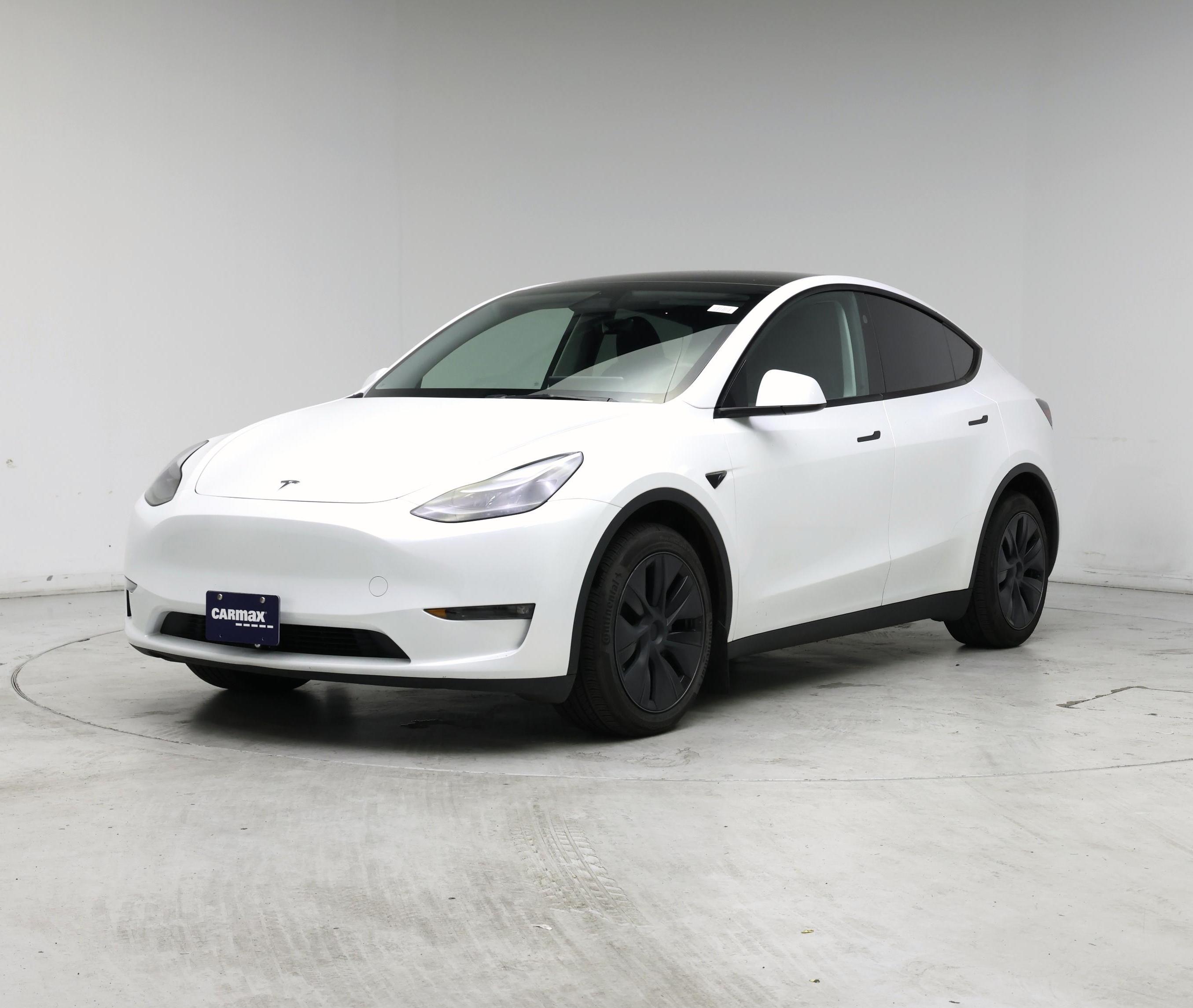 Thumbnail: 2025 Tesla Model Y - 4