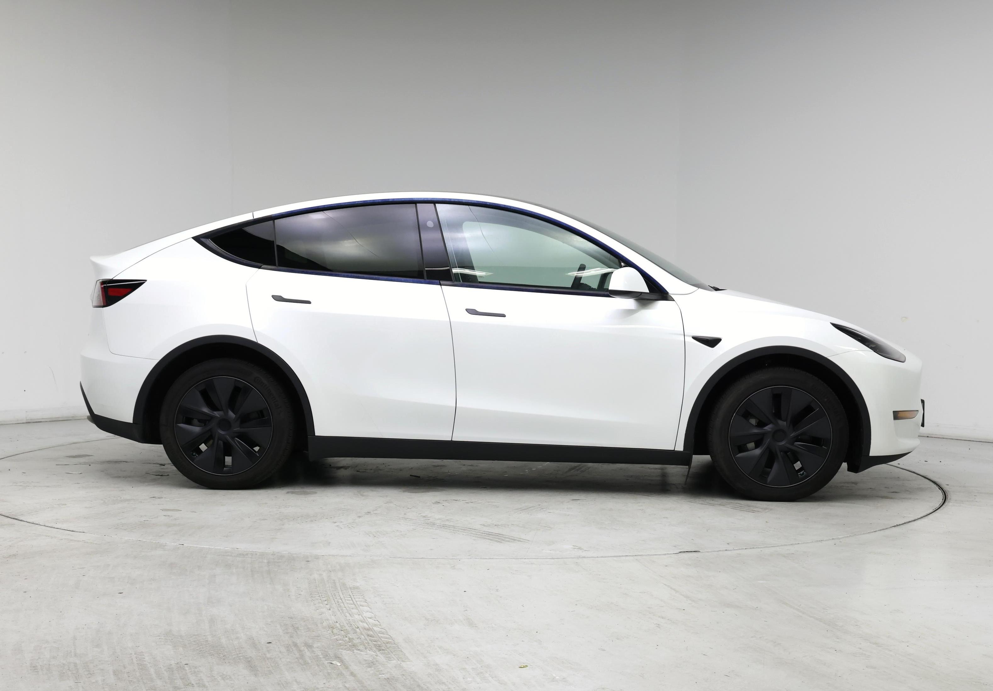 Thumbnail: 2025 Tesla Model Y - 7