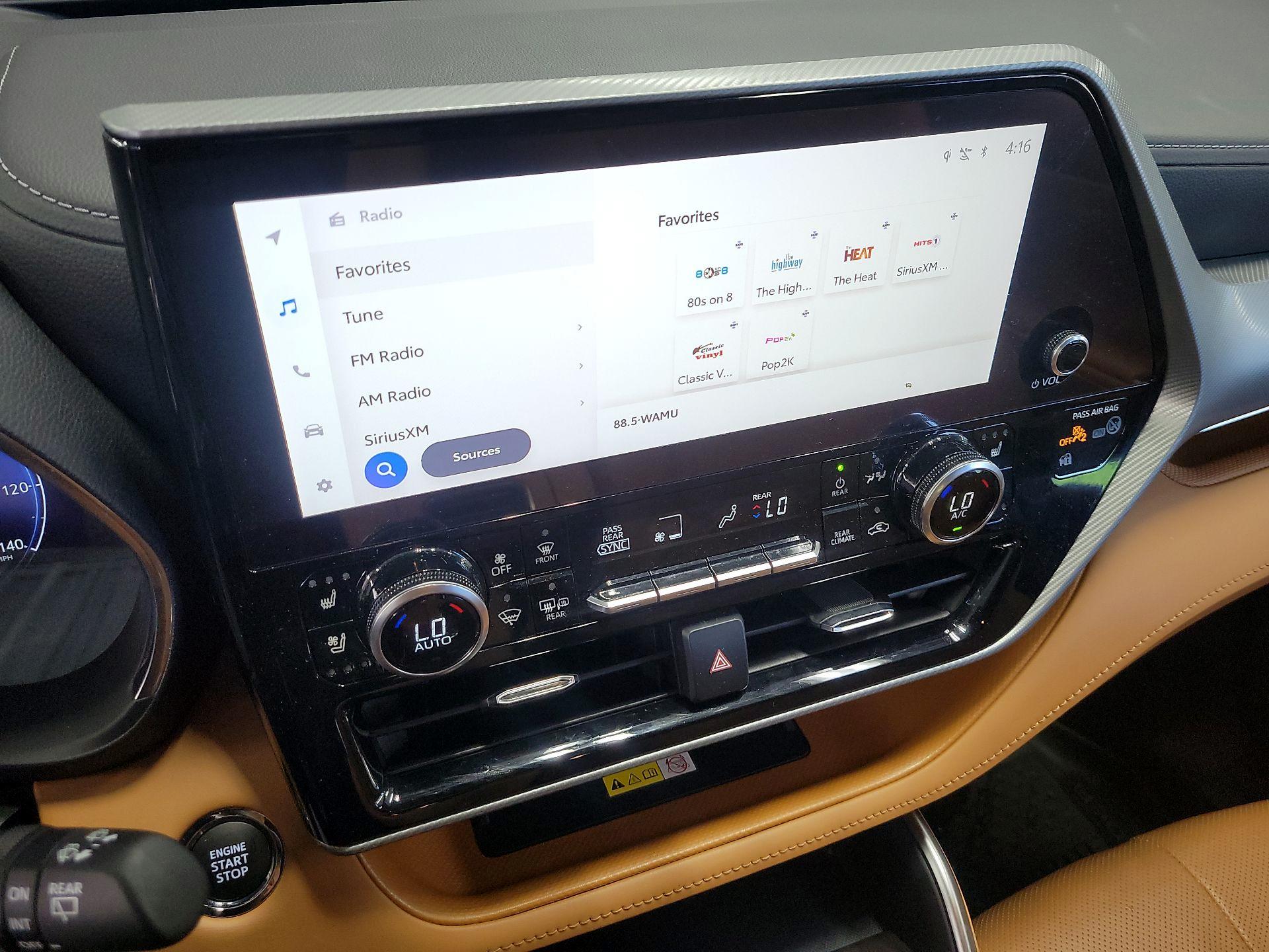 Thumbnail: 2023 Toyota Highlander - 15
