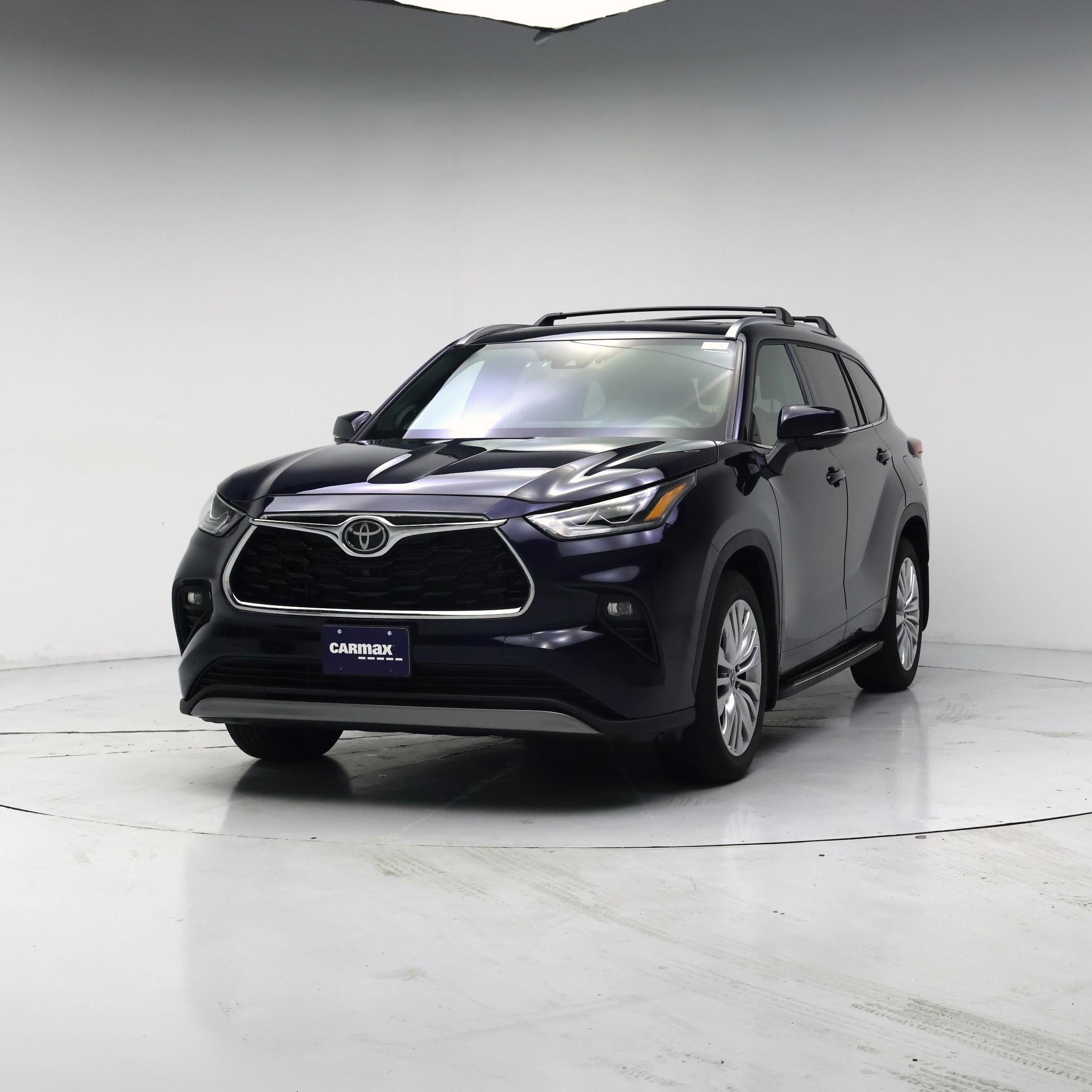Thumbnail: 2023 Toyota Highlander - 4