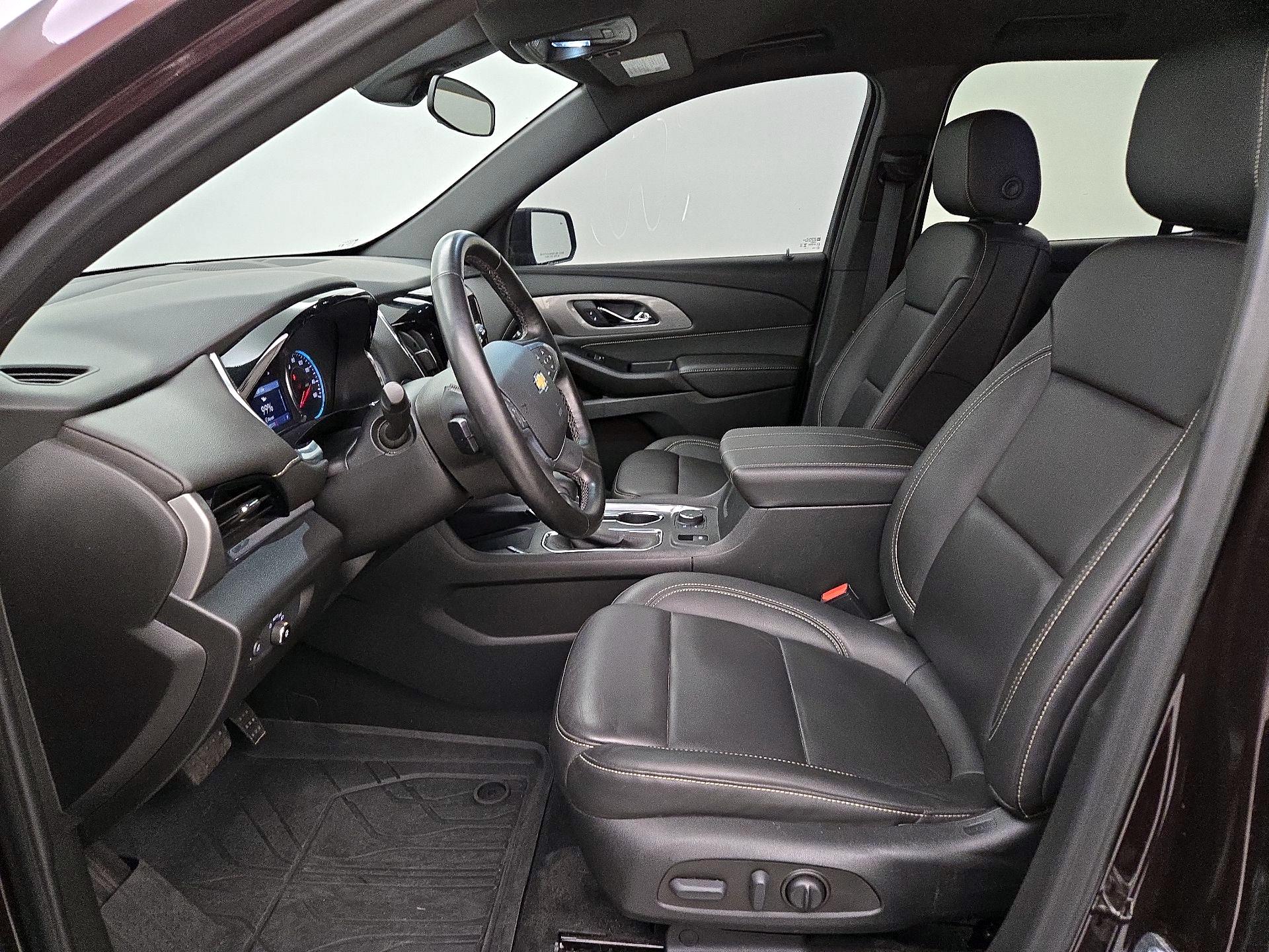 Thumbnail: 2023 Chevrolet Traverse - 11