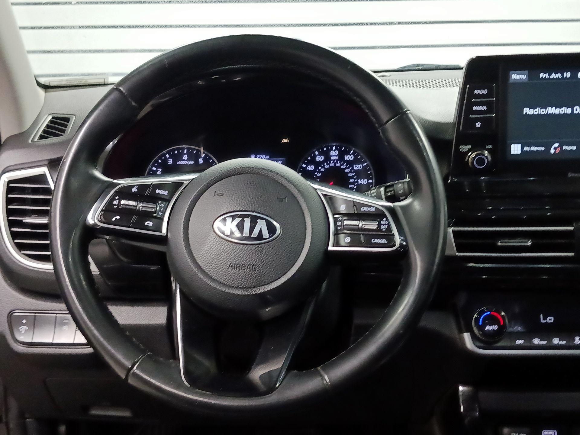 Thumbnail: 2021 Kia Seltos - 10