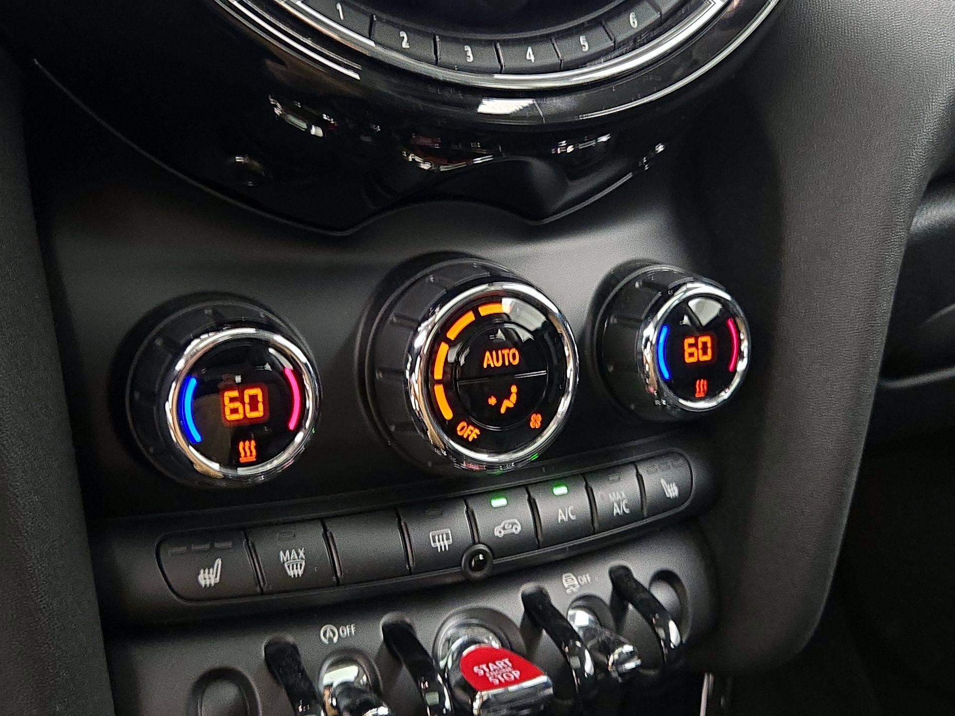 Thumbnail: 2020 MINI Cooper Hardtop - 16