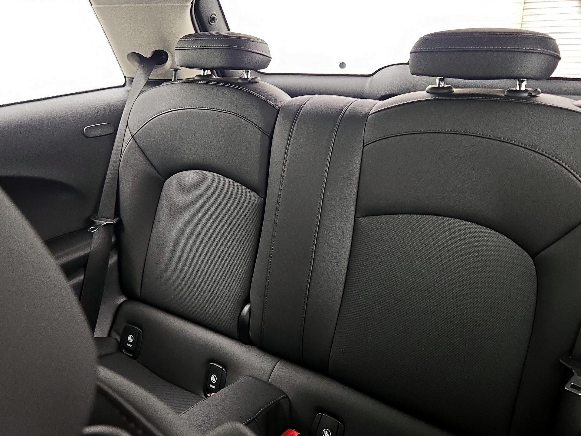 Thumbnail: 2020 MINI Cooper Hardtop - 20