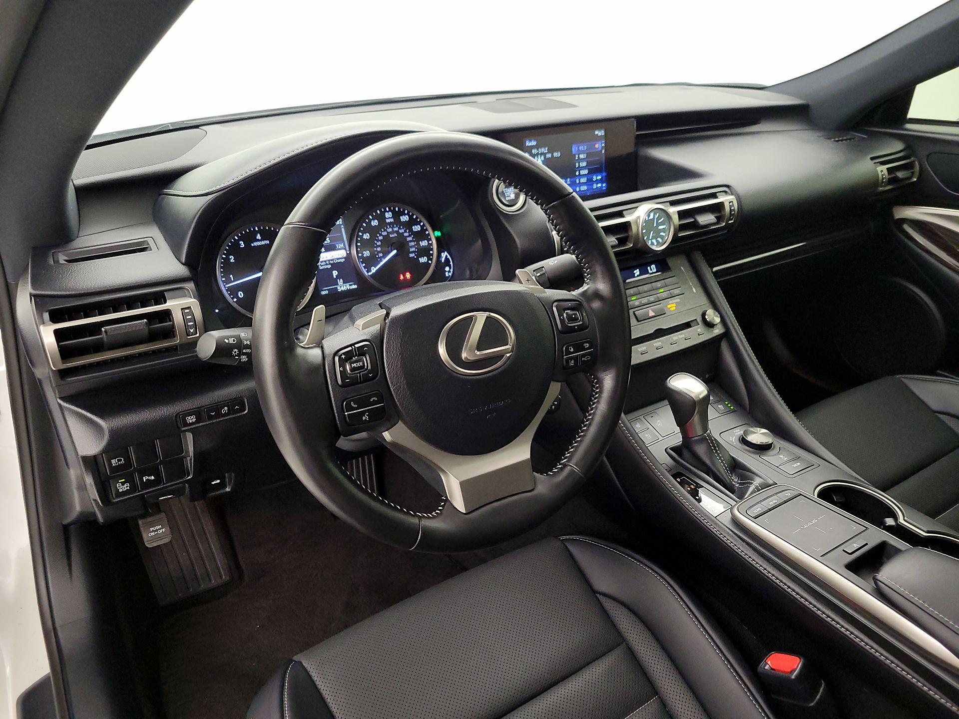 Thumbnail: 2020 Lexus RC - 9