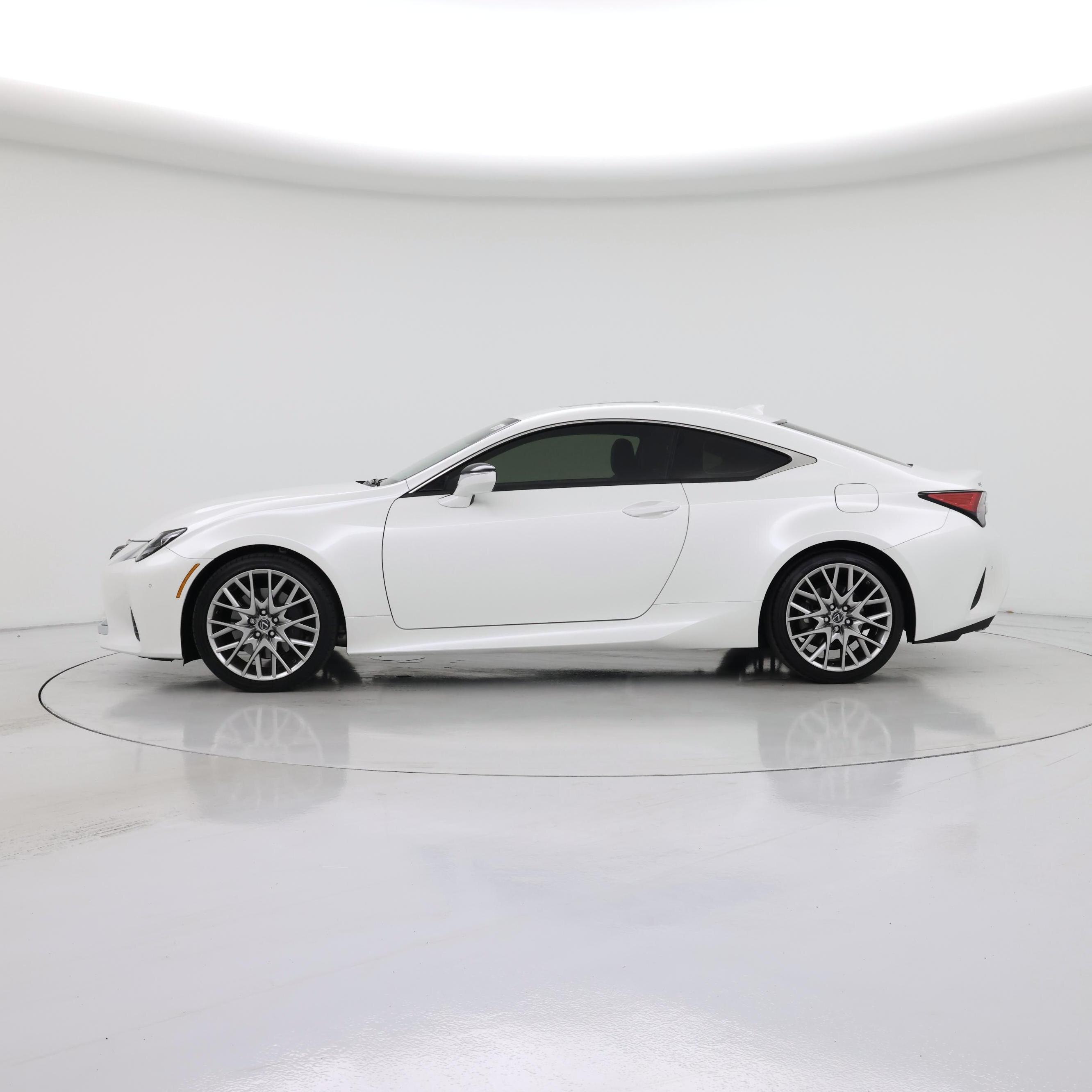 Thumbnail: 2020 Lexus RC - 3
