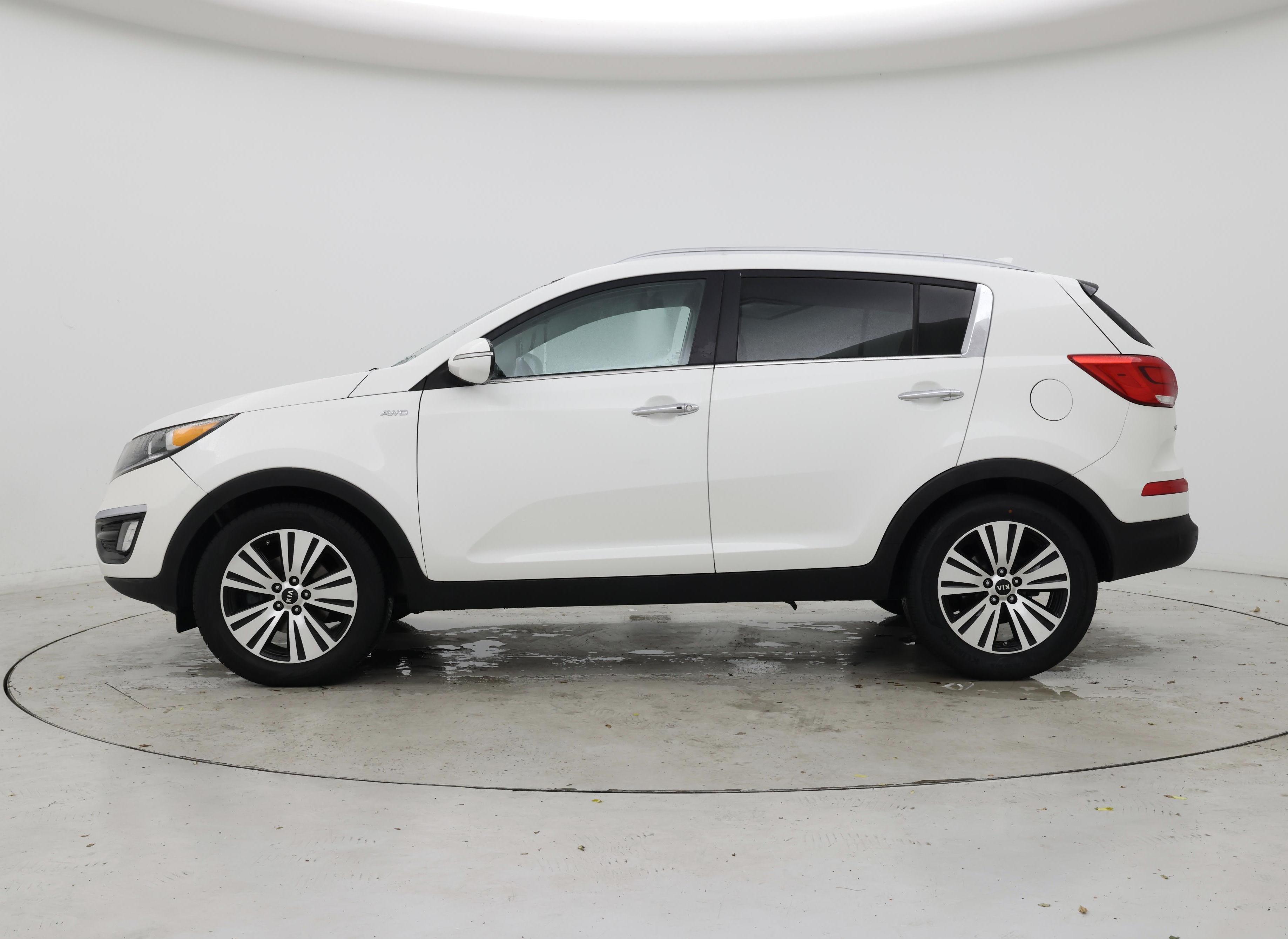 Thumbnail: 2016 Kia Sportage - 3