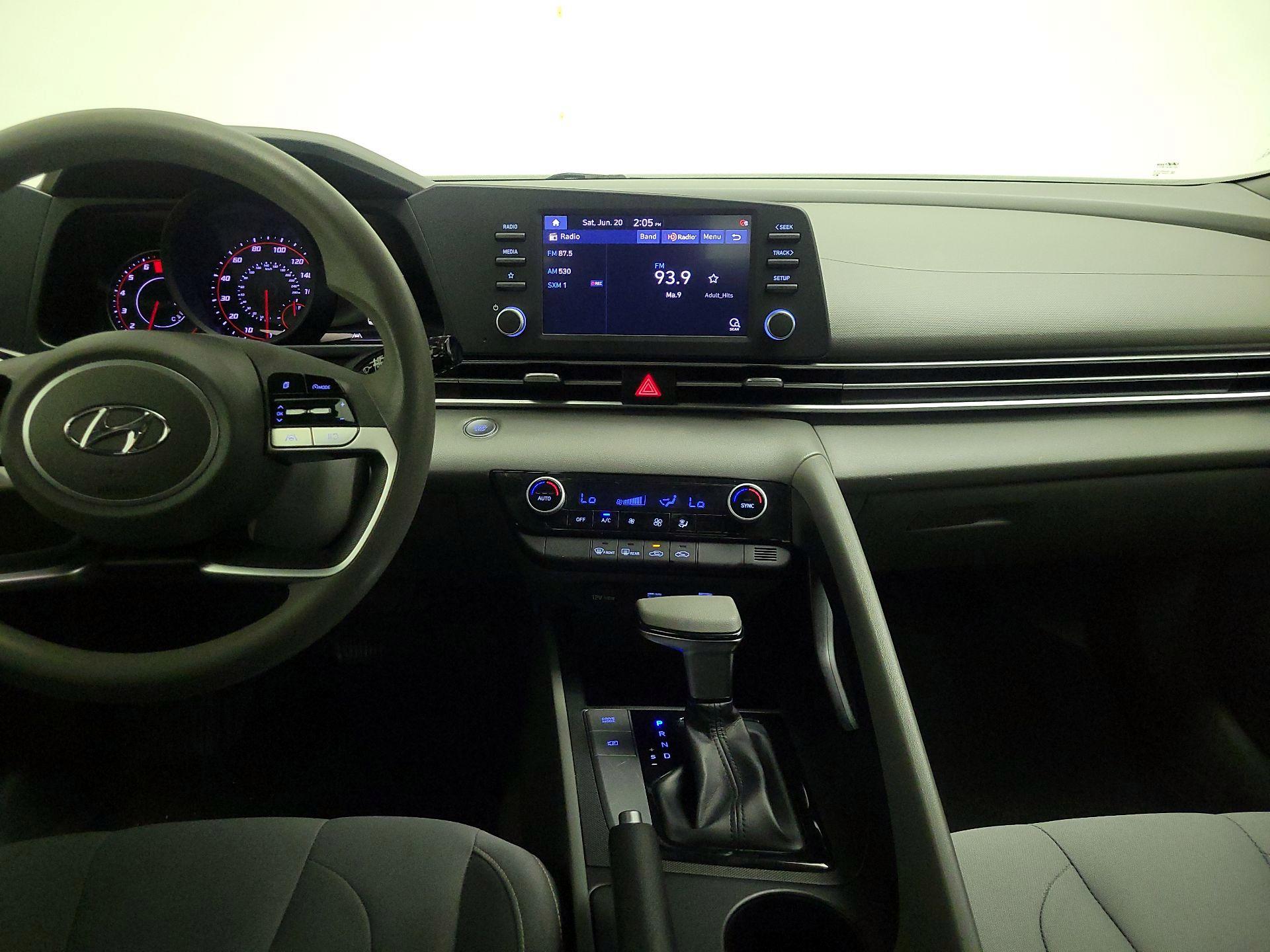 Thumbnail: 2021 Hyundai Elantra - 9