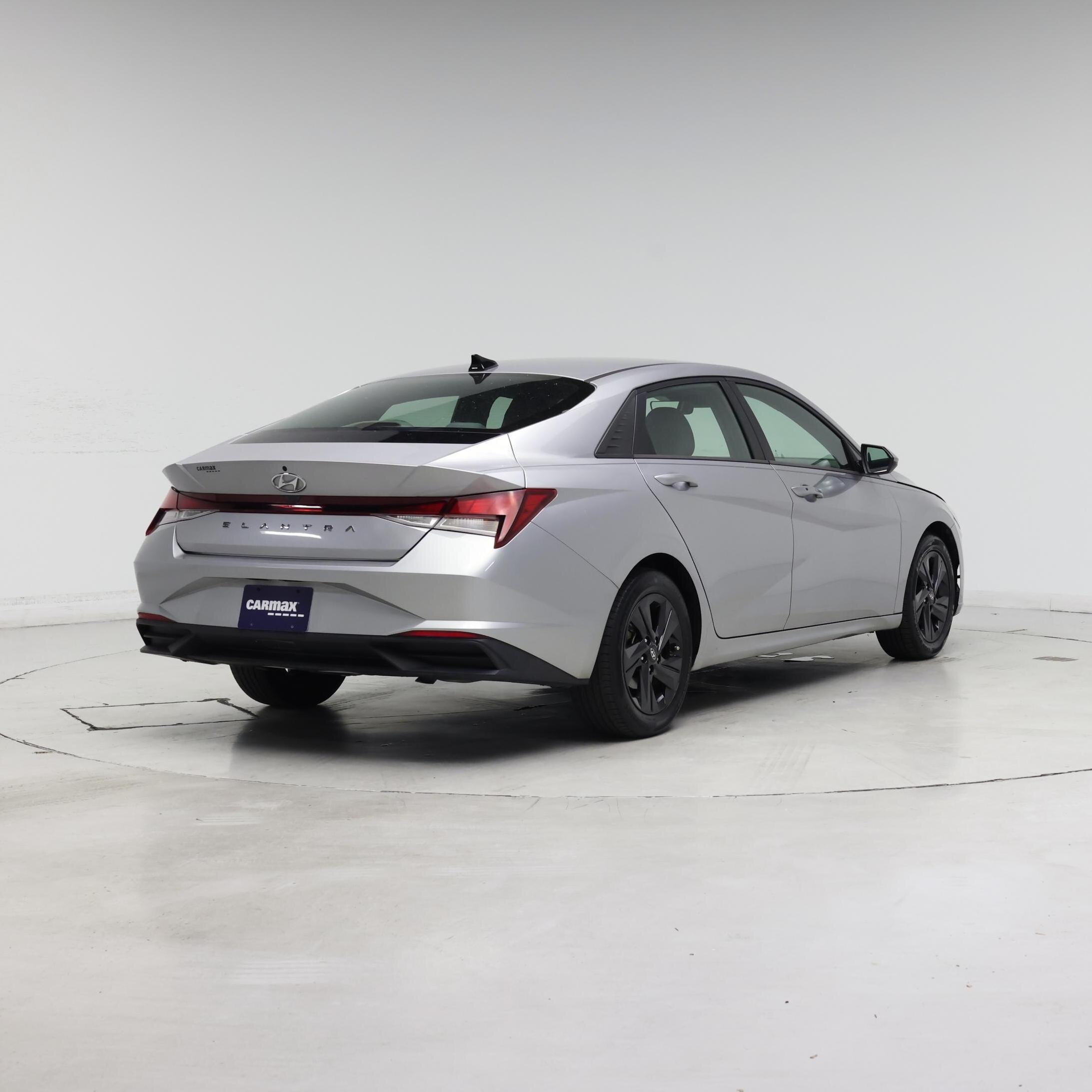 Thumbnail: 2021 Hyundai Elantra - 8