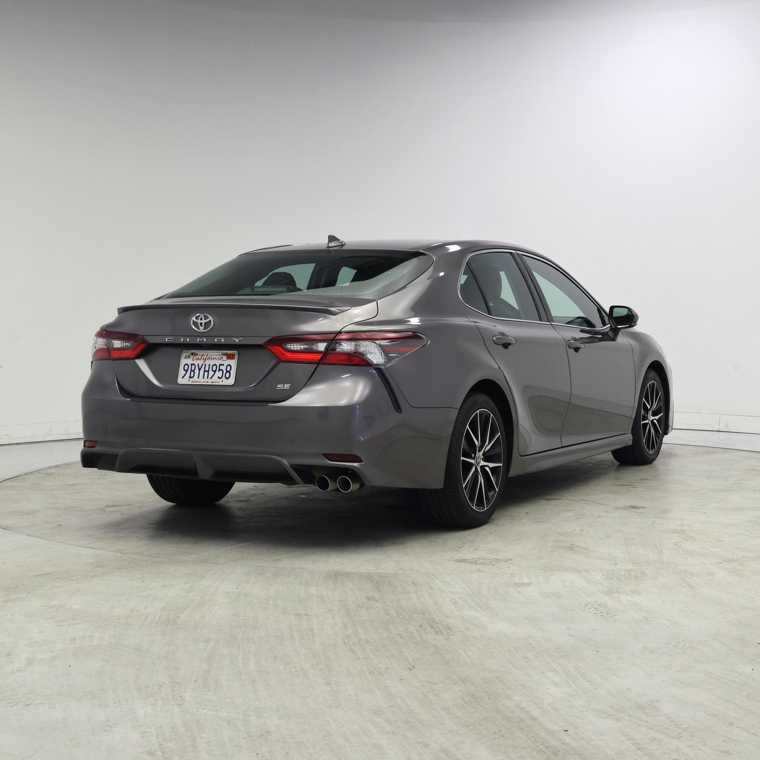 Thumbnail: 2022 Toyota Camry - 8