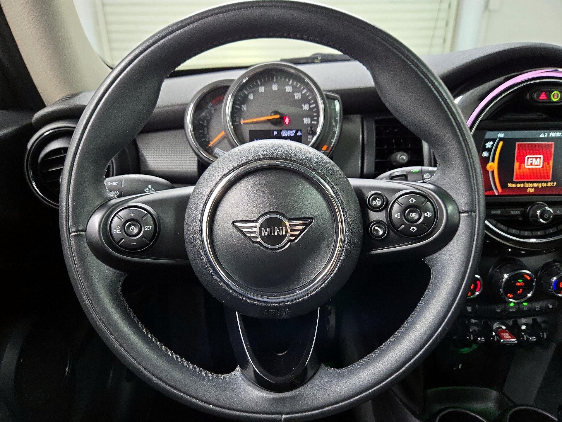 Thumbnail: 2020 MINI Cooper Hardtop - 10