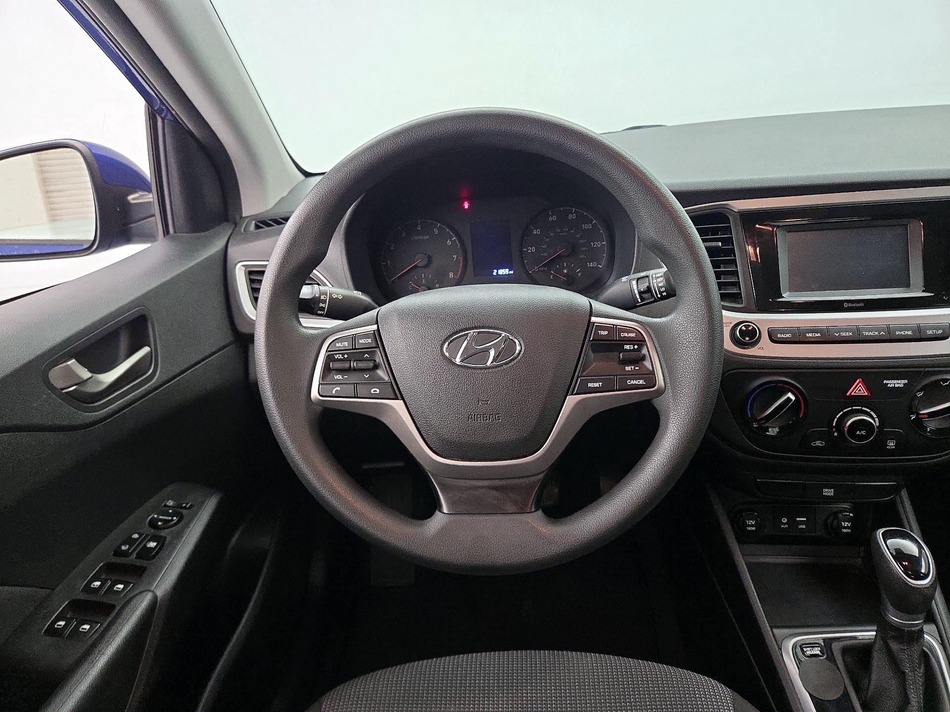 Thumbnail: 2021 Hyundai Accent - 10