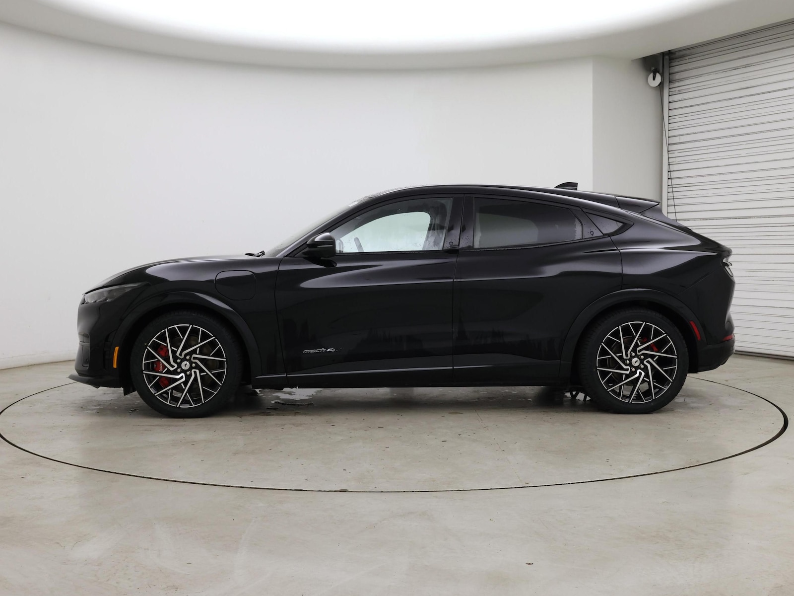 2022 Ford Mustang Mach-E GT AWD - Photo 4