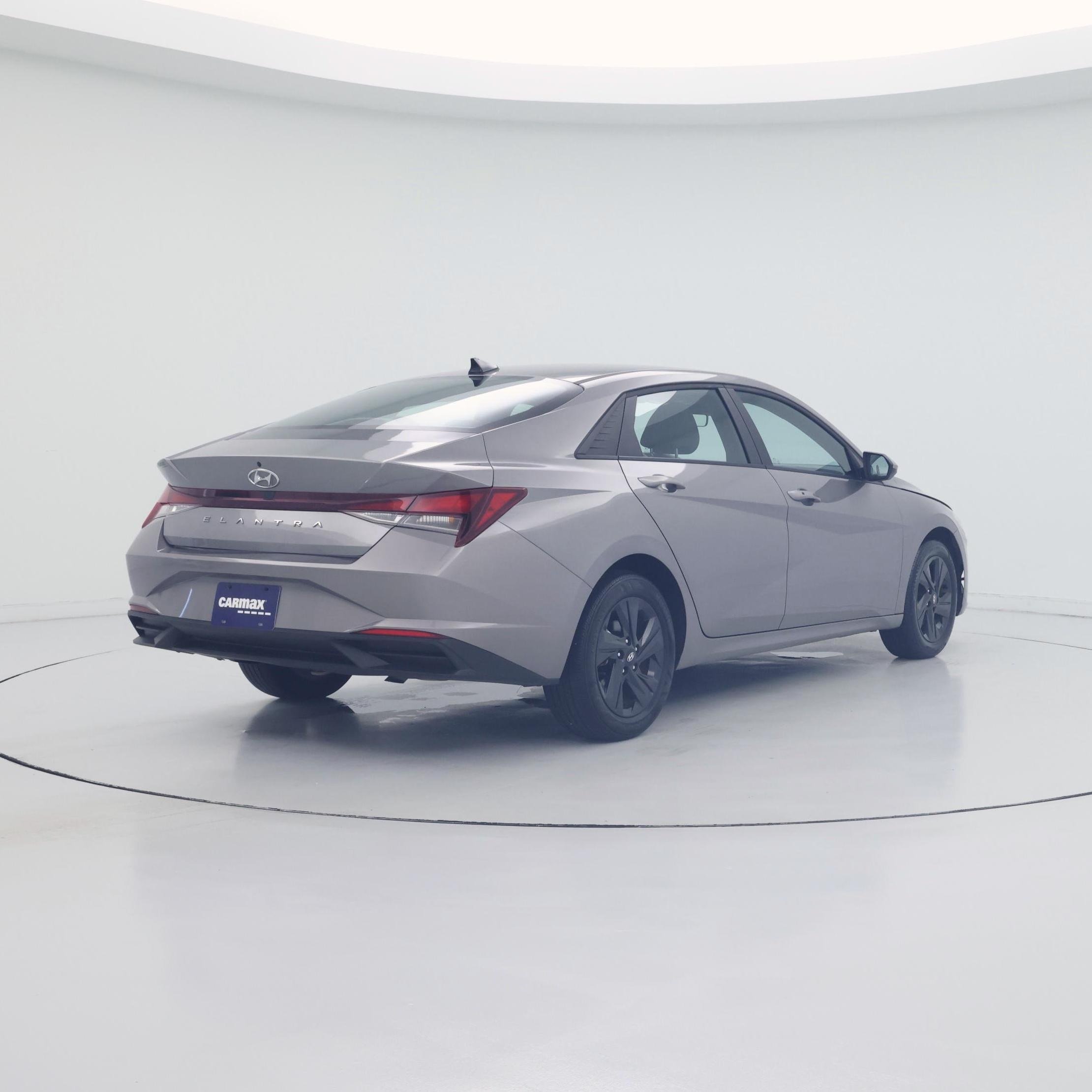 Thumbnail: 2023 Hyundai Elantra - 8