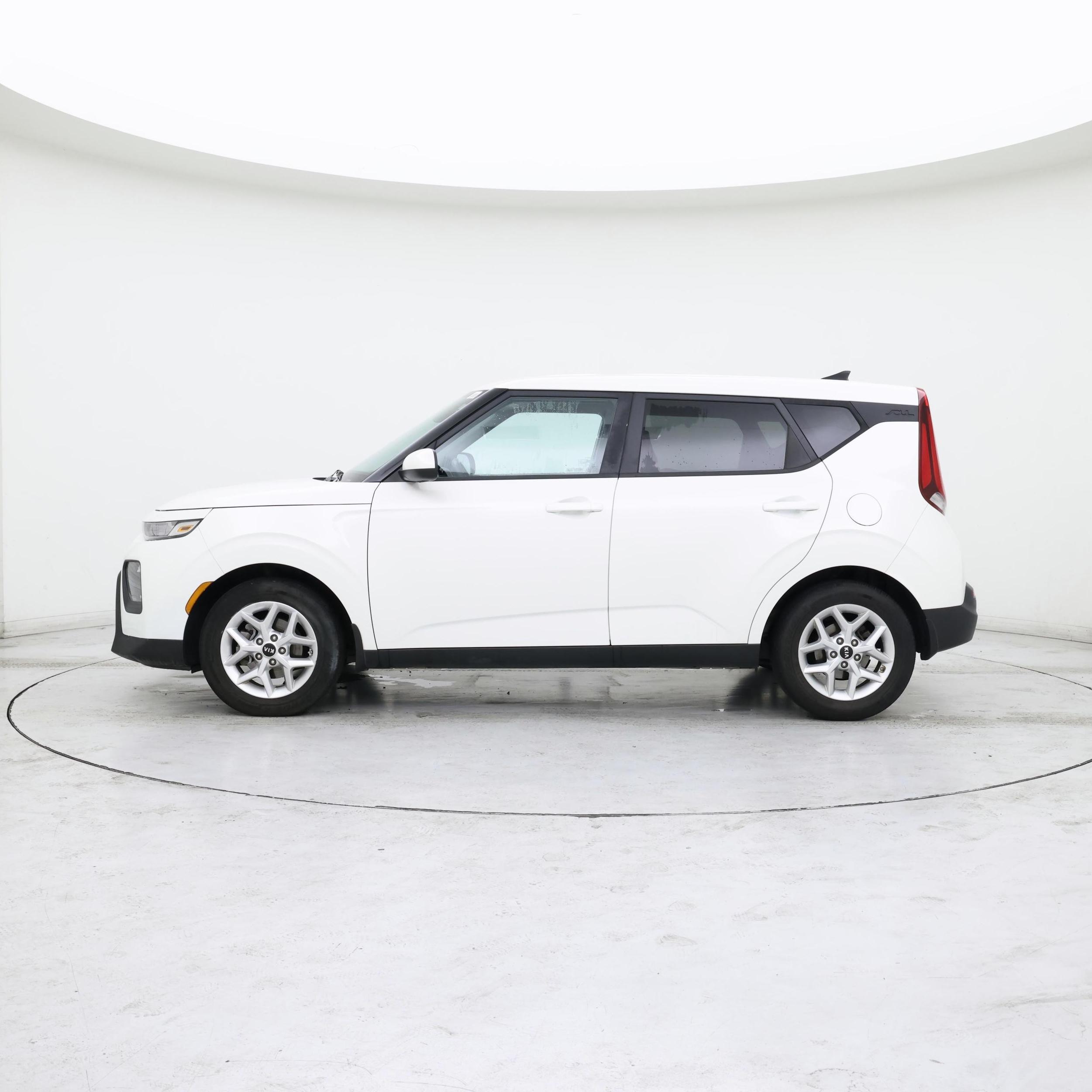 Thumbnail: 2021 Kia Soul - 3