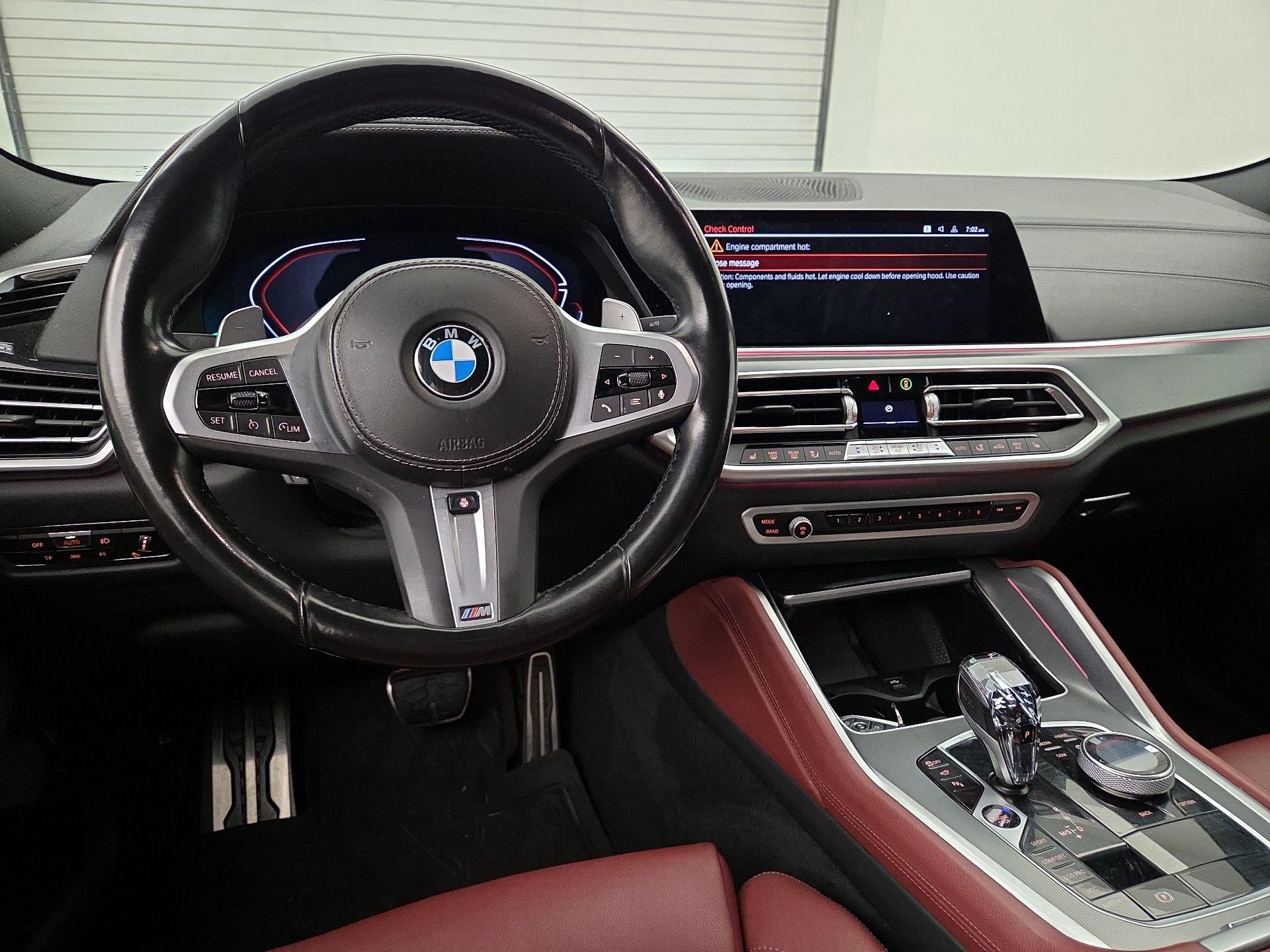 Thumbnail: 2022 BMW X6 - 10
