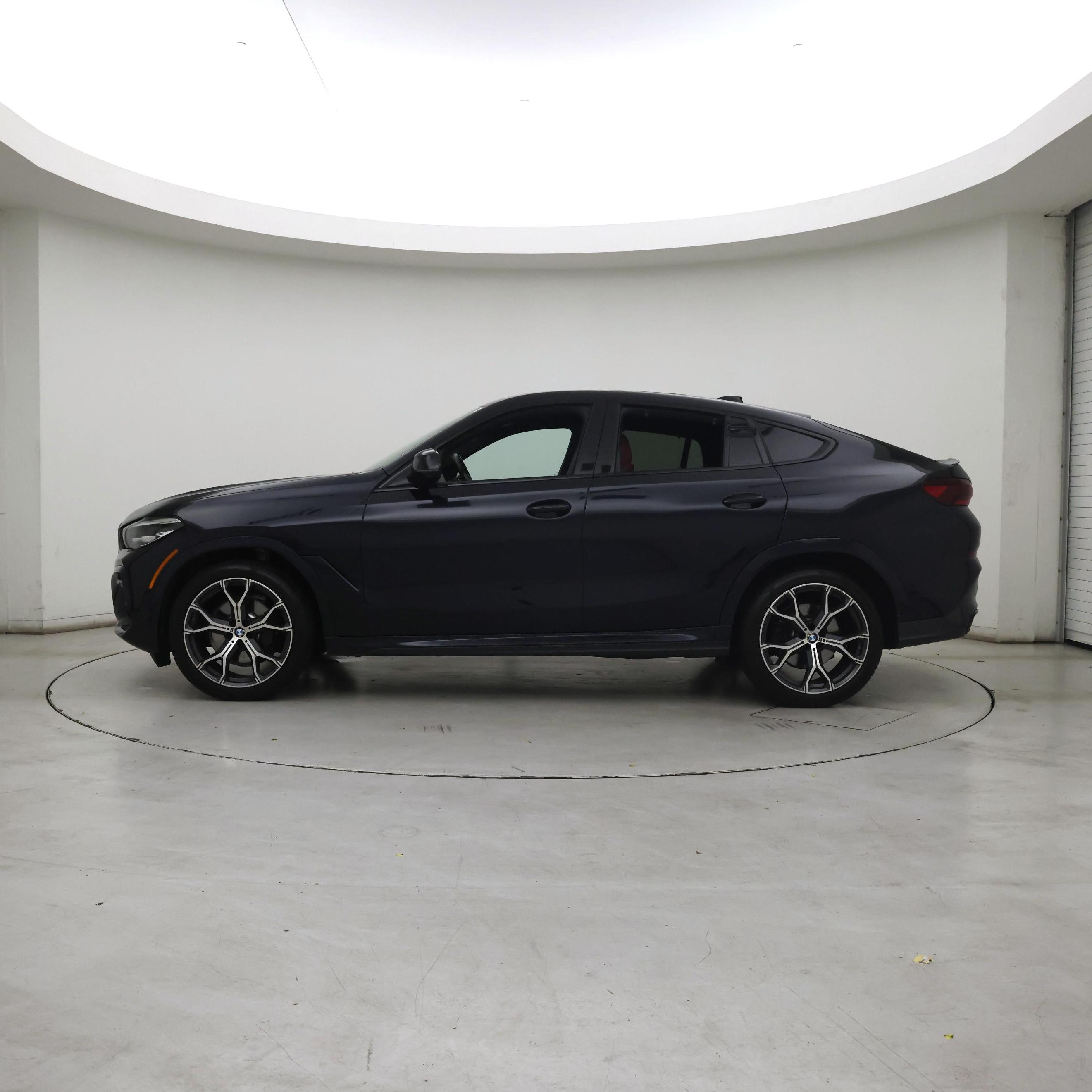 Thumbnail: 2022 BMW X6 - 3