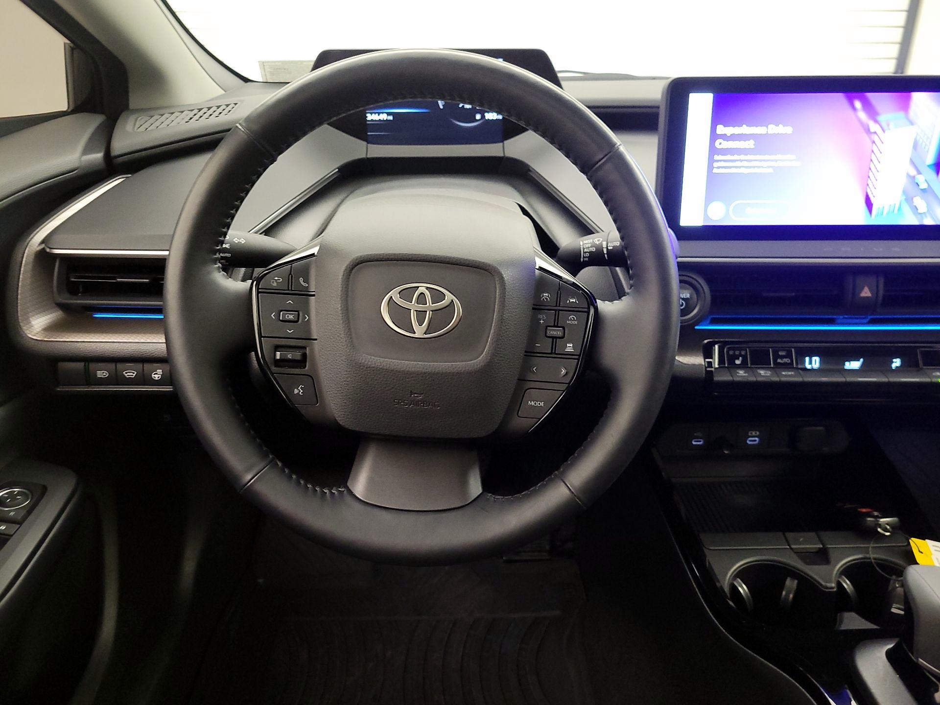 Thumbnail: 2023 Toyota Prius - 10