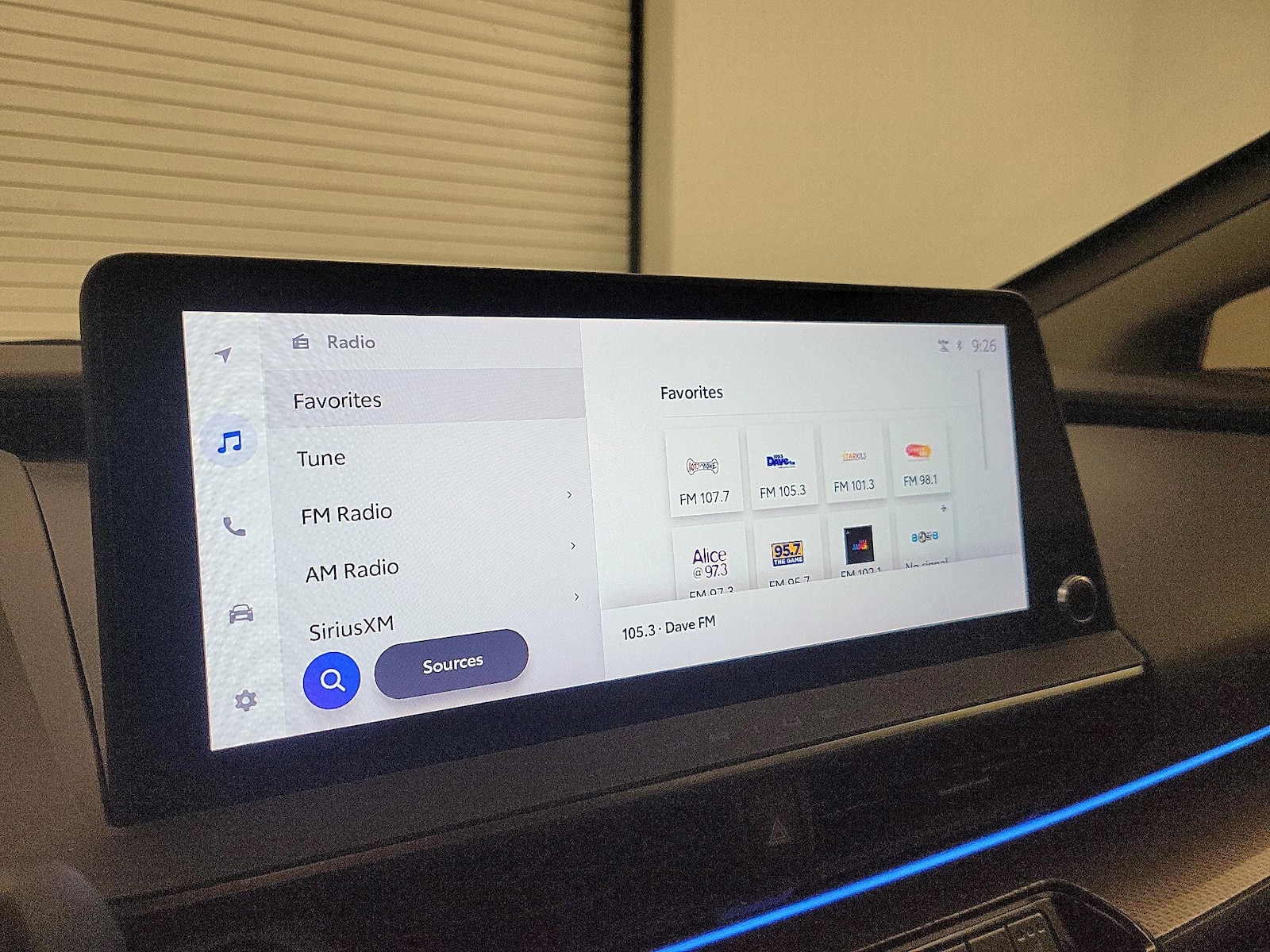 2023 Toyota Prius XLE - Photo 16