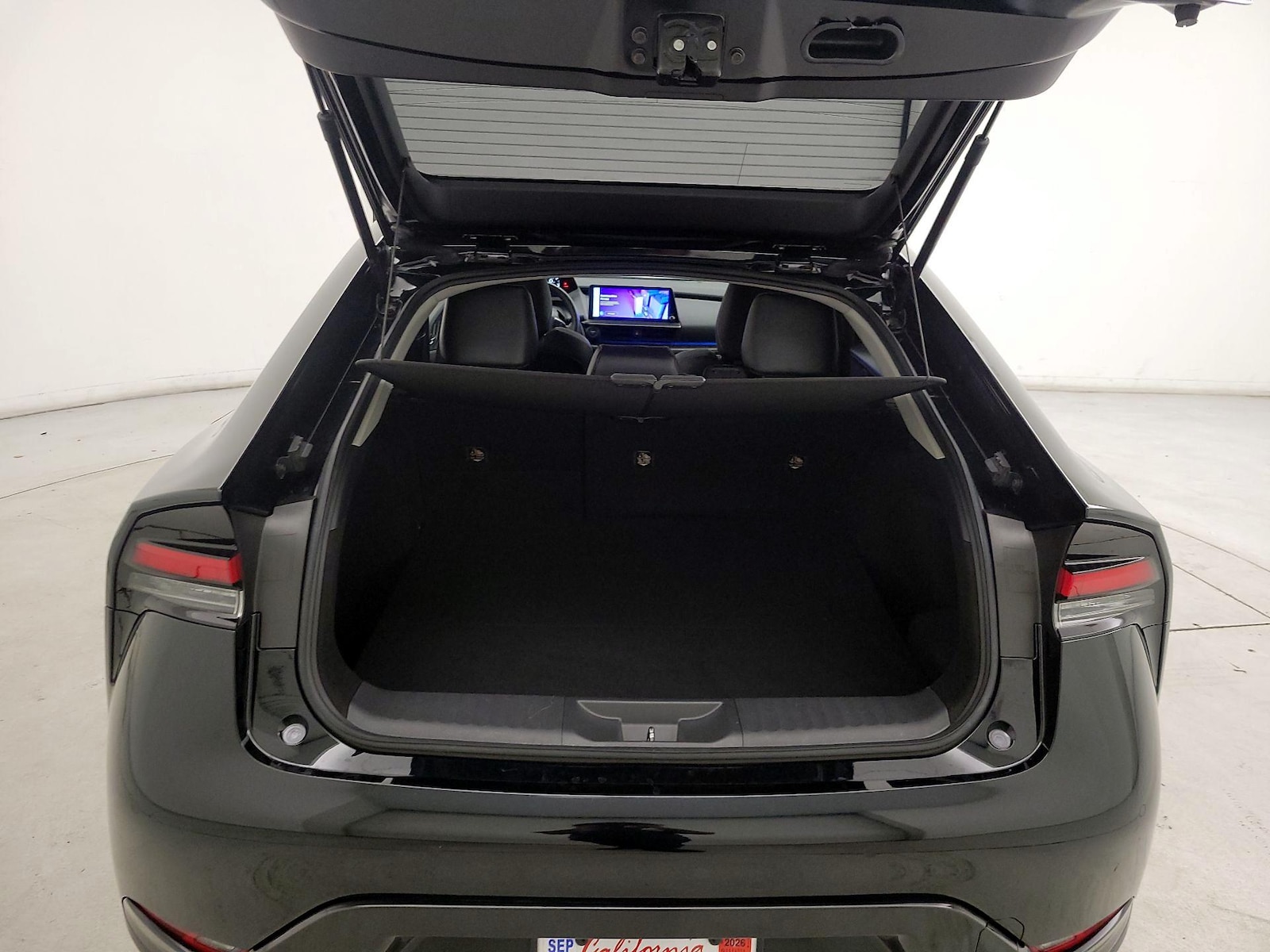 2023 Toyota Prius XLE - Photo 22