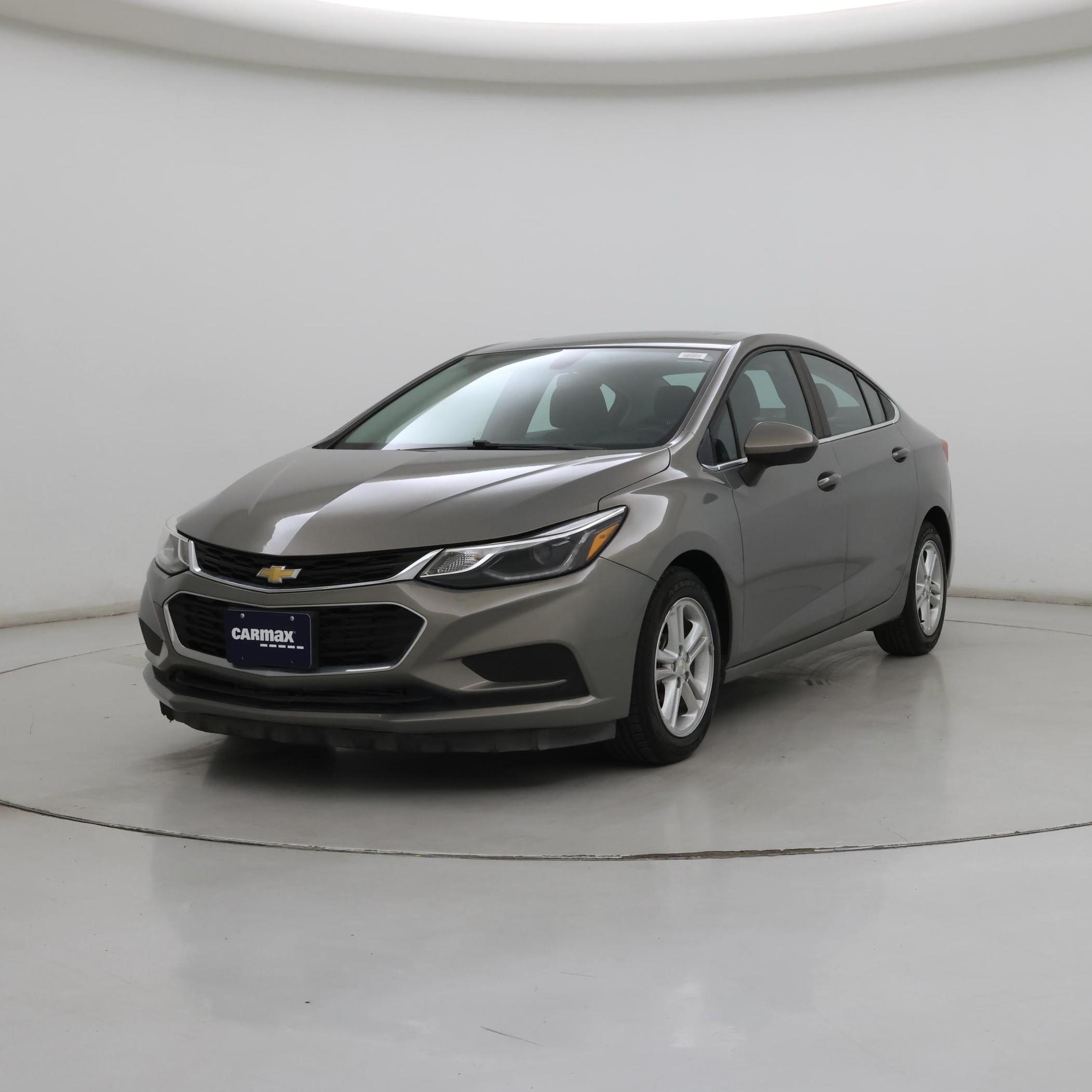 Thumbnail: 2017 Chevrolet Cruze - 4