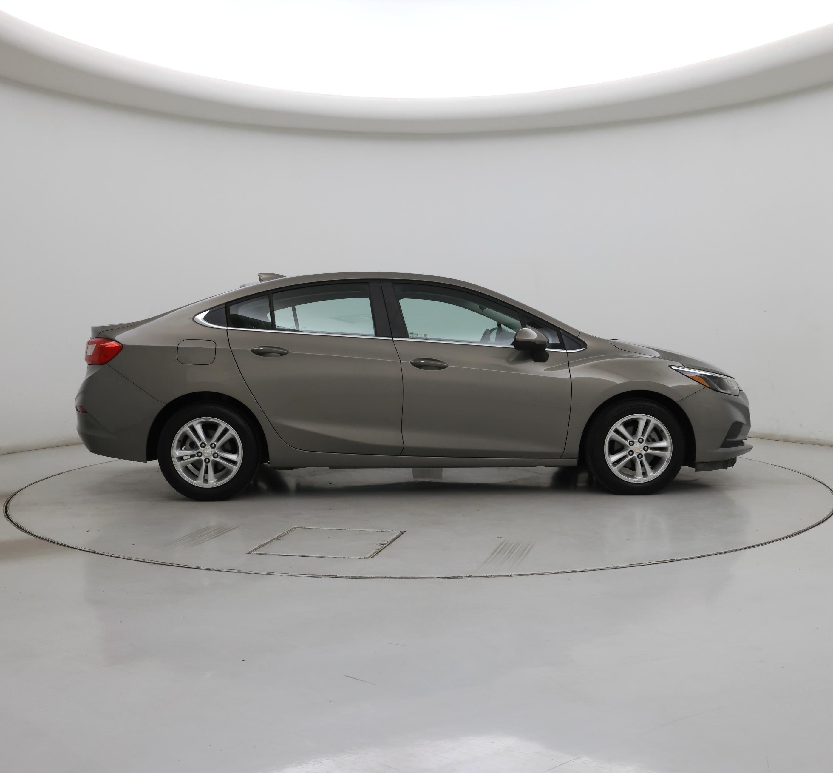 Thumbnail: 2017 Chevrolet Cruze - 7