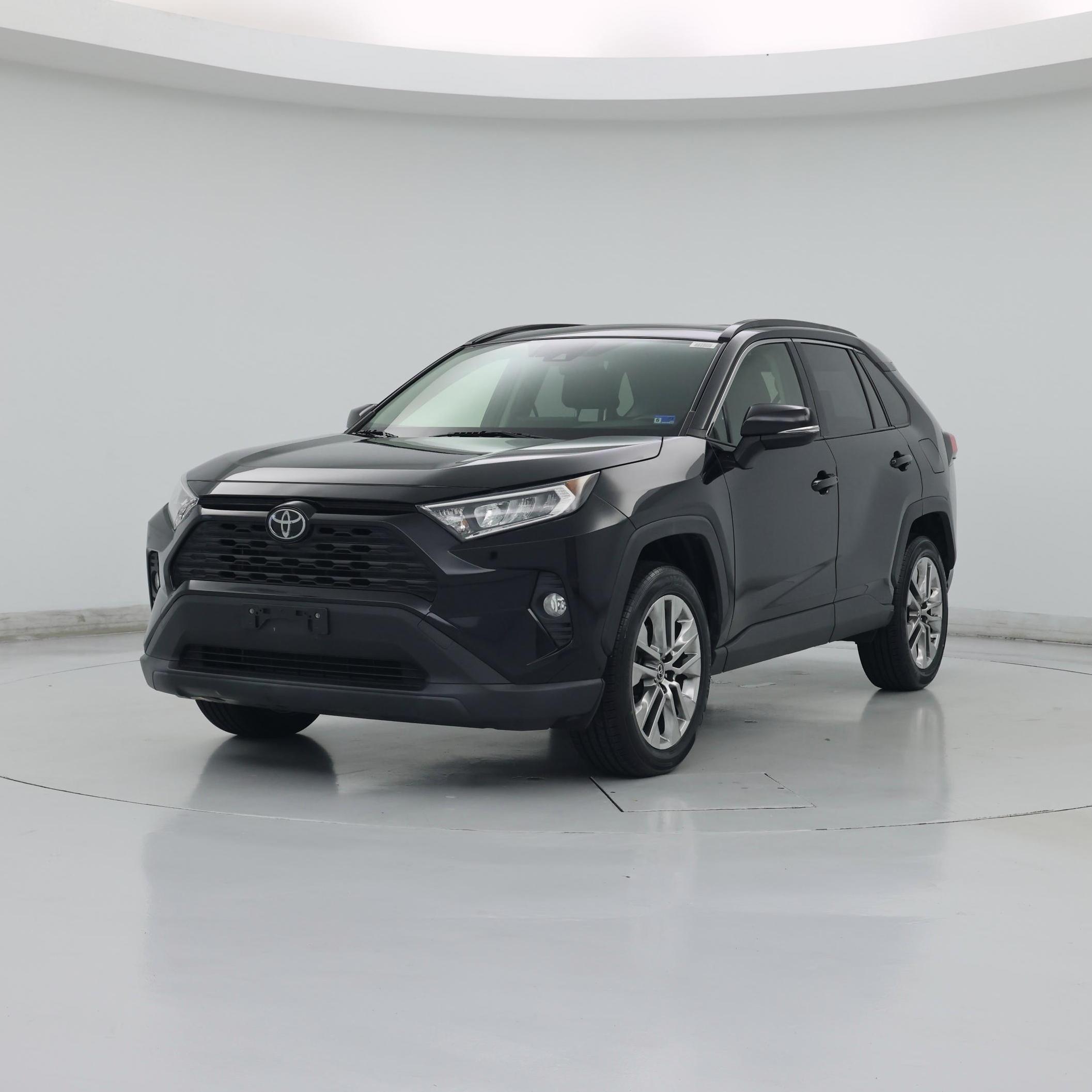 Thumbnail: 2019 Toyota RAV4 - 4